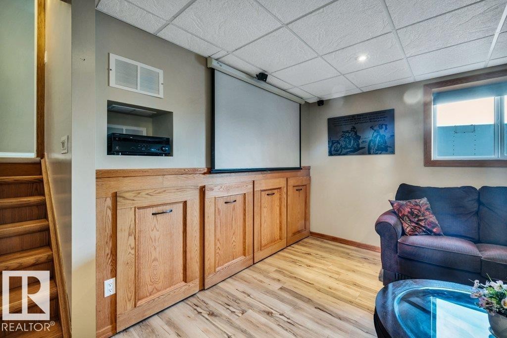 253 Birchwood Drive, Devon, AB - Indoor