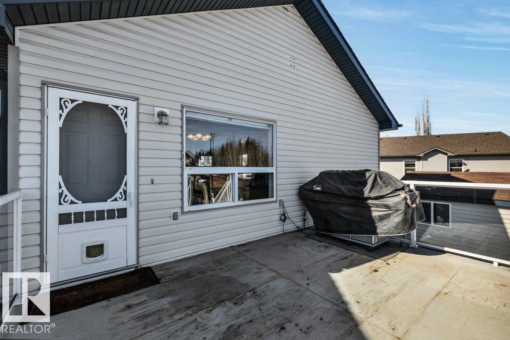 253 Birchwood Drive, Devon, AB - Outdoor With Exterior