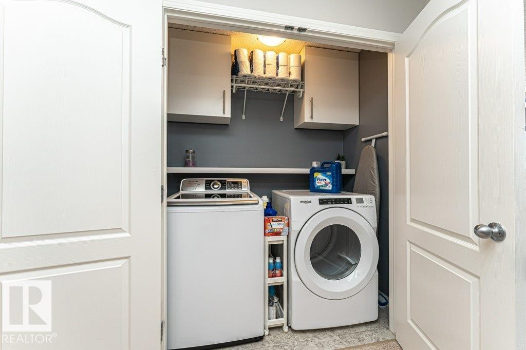 8727 Carson Way, Edmonton, AB - Indoor Photo Showing Laundry Room