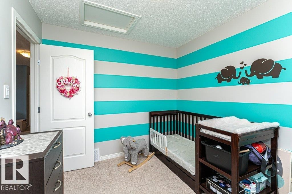 8727 Carson Way, Edmonton, AB - Indoor Photo Showing Bedroom