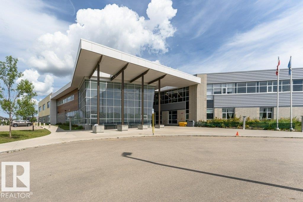 8727 Carson Way, Edmonton, AB - Outdoor