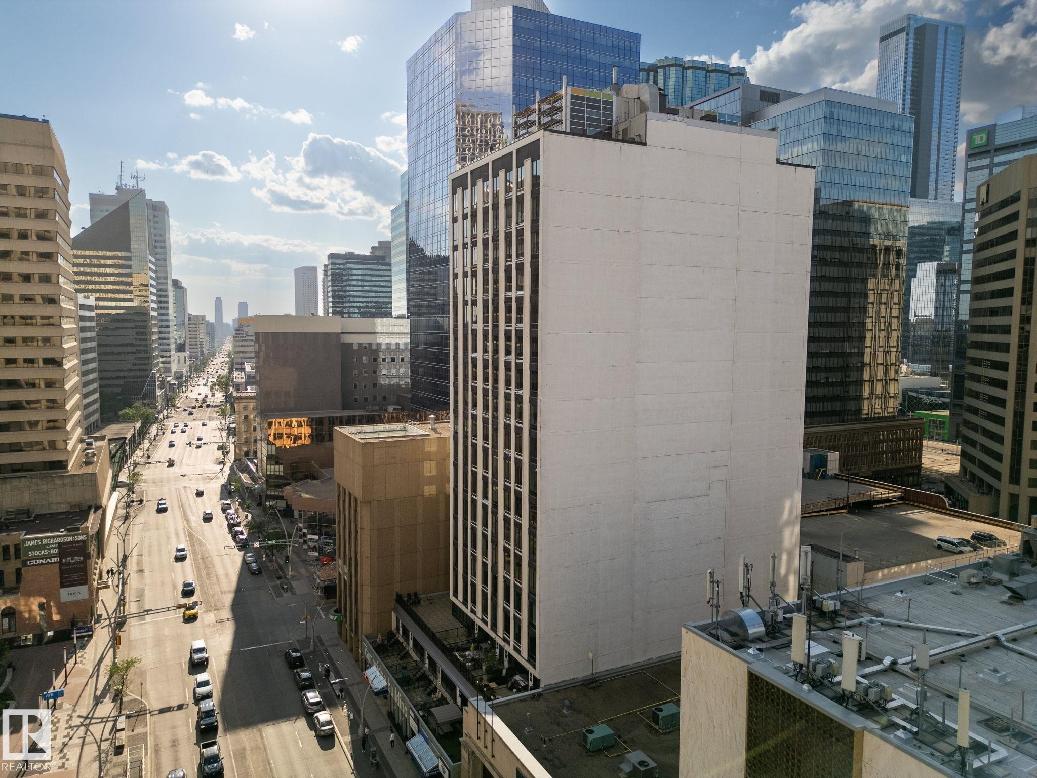 1010 10024 Jasper Avenue, Edmonton, AB - Outdoor