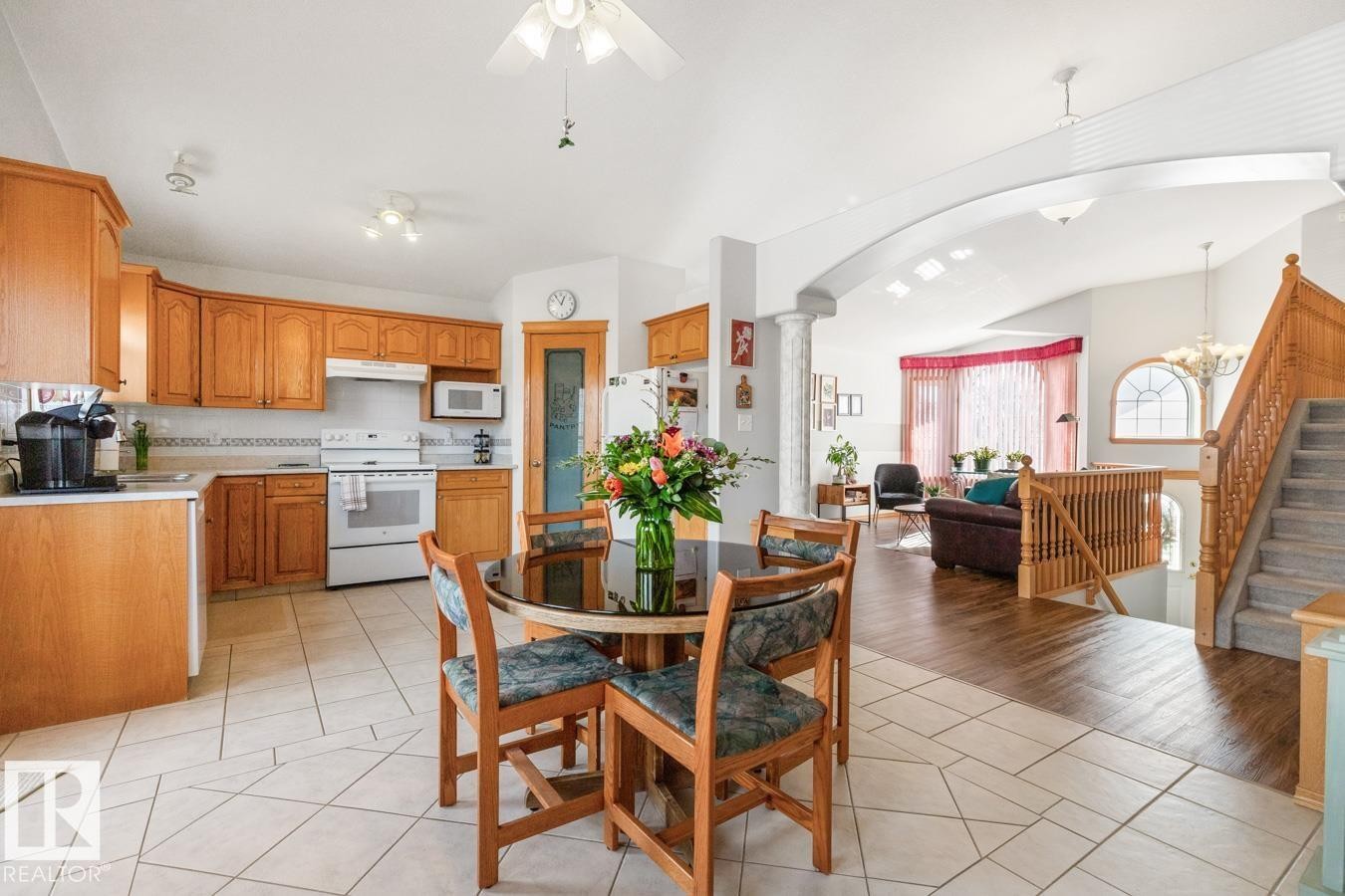 6704 164 Avenue, Edmonton, AB - Indoor