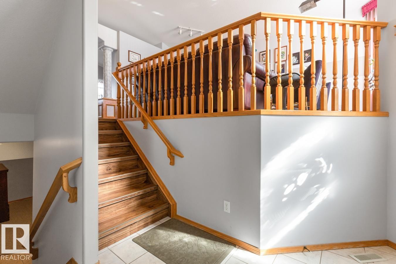 6704 164 Avenue, Edmonton, AB - Indoor Photo Showing Other Room