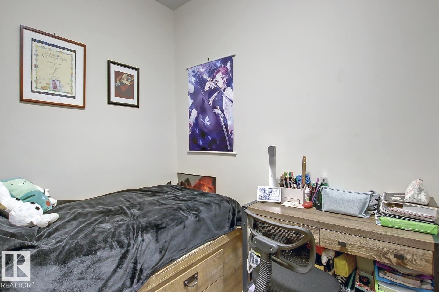 102 10905 109 Street, Edmonton, AB - Indoor Photo Showing Bedroom