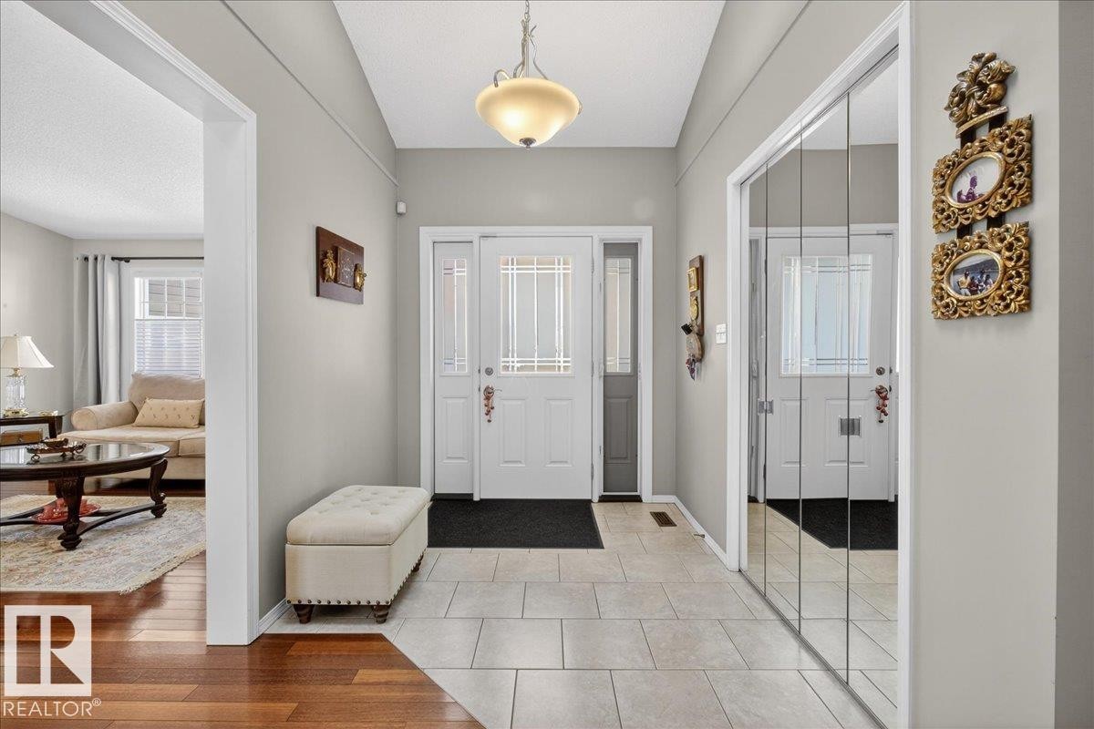 17715 57 Avenue, Edmonton, AB - Indoor Photo Showing Other Room