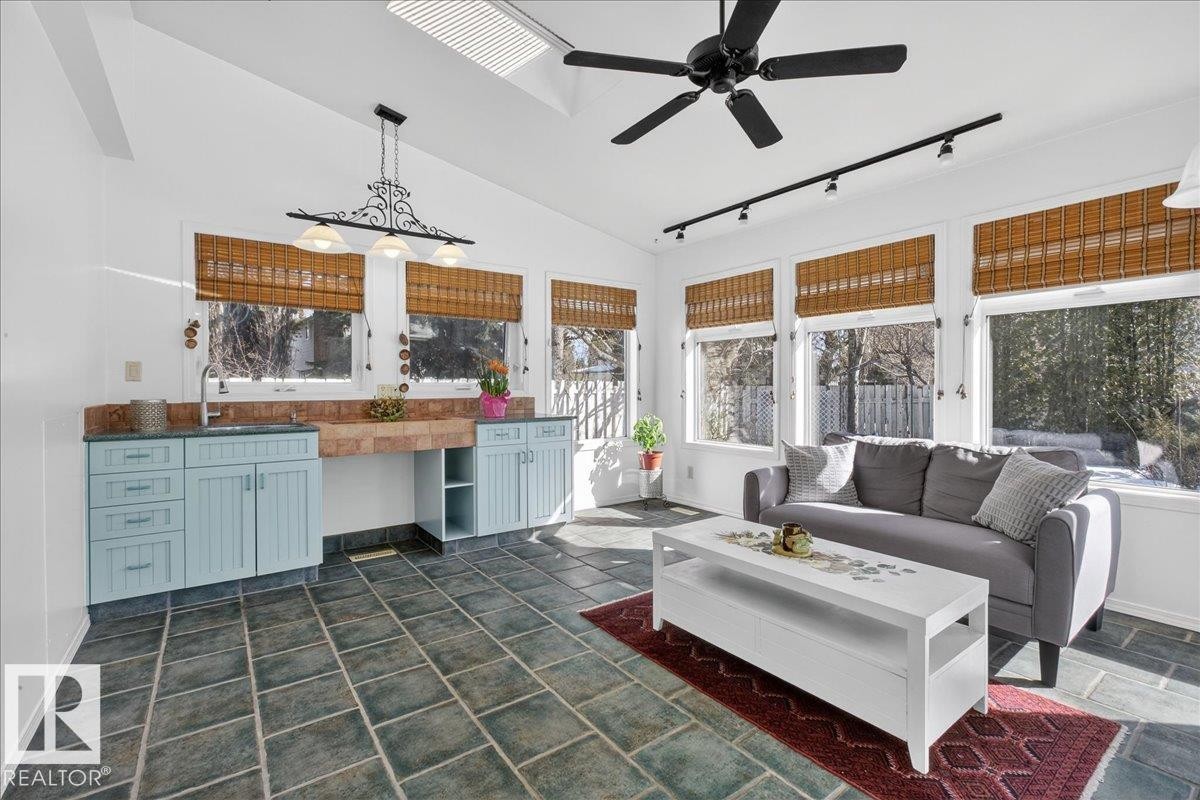 17715 57 Avenue, Edmonton, AB - Indoor