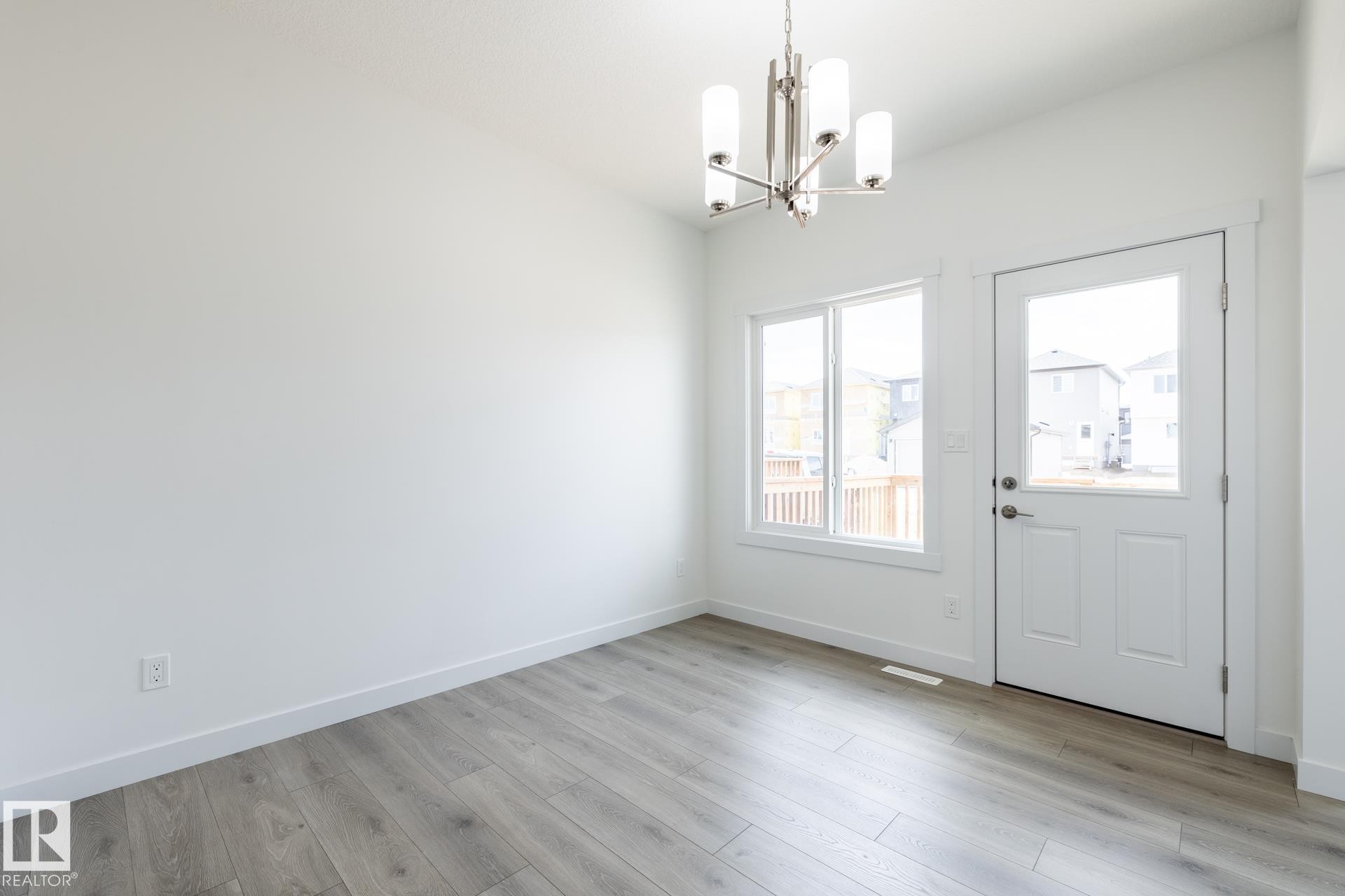 602 Ashgrove Circle, Leduc, AB - Indoor Photo Showing Other Room