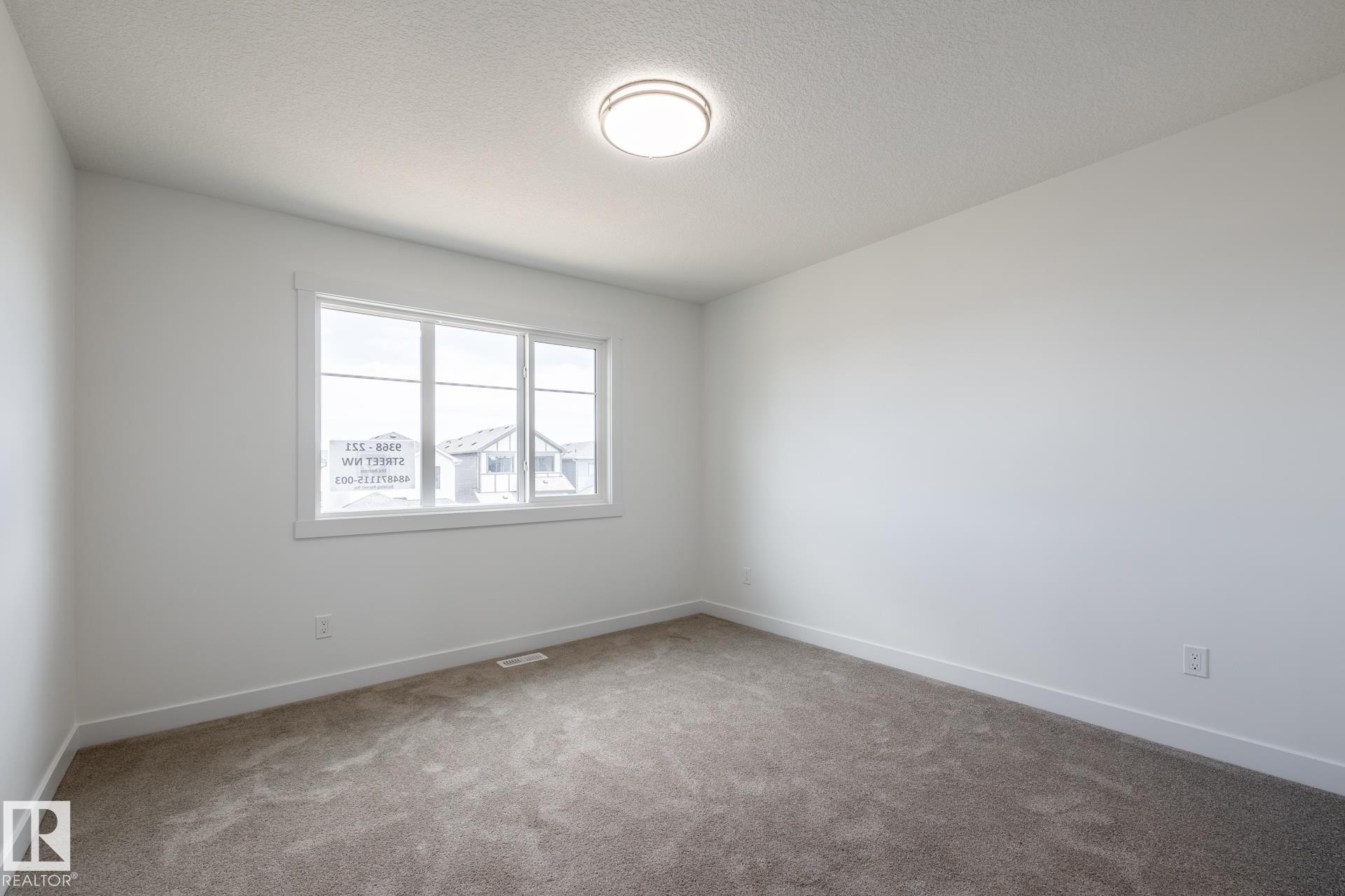 602 Ashgrove Circle, Leduc, AB - Indoor Photo Showing Other Room