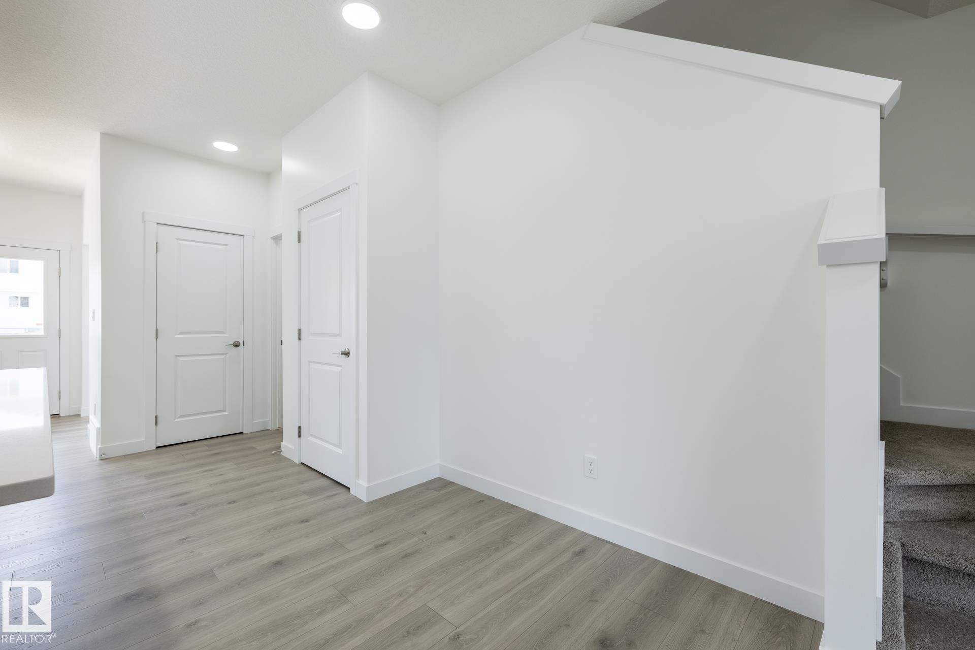 602 Ashgrove Circle, Leduc, AB - Indoor Photo Showing Other Room