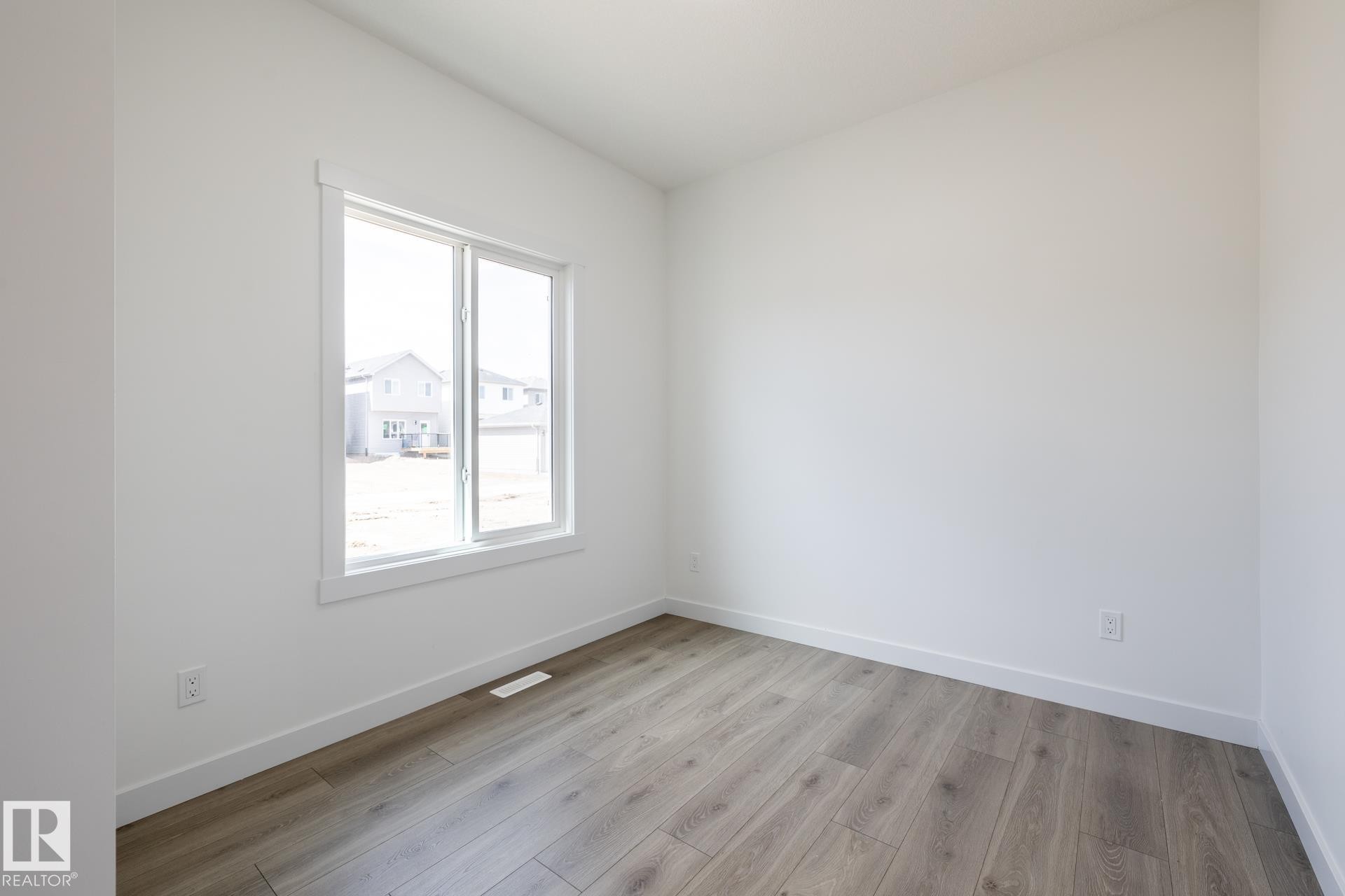 600 Ashgrove Circle, Leduc, AB - Indoor Photo Showing Other Room