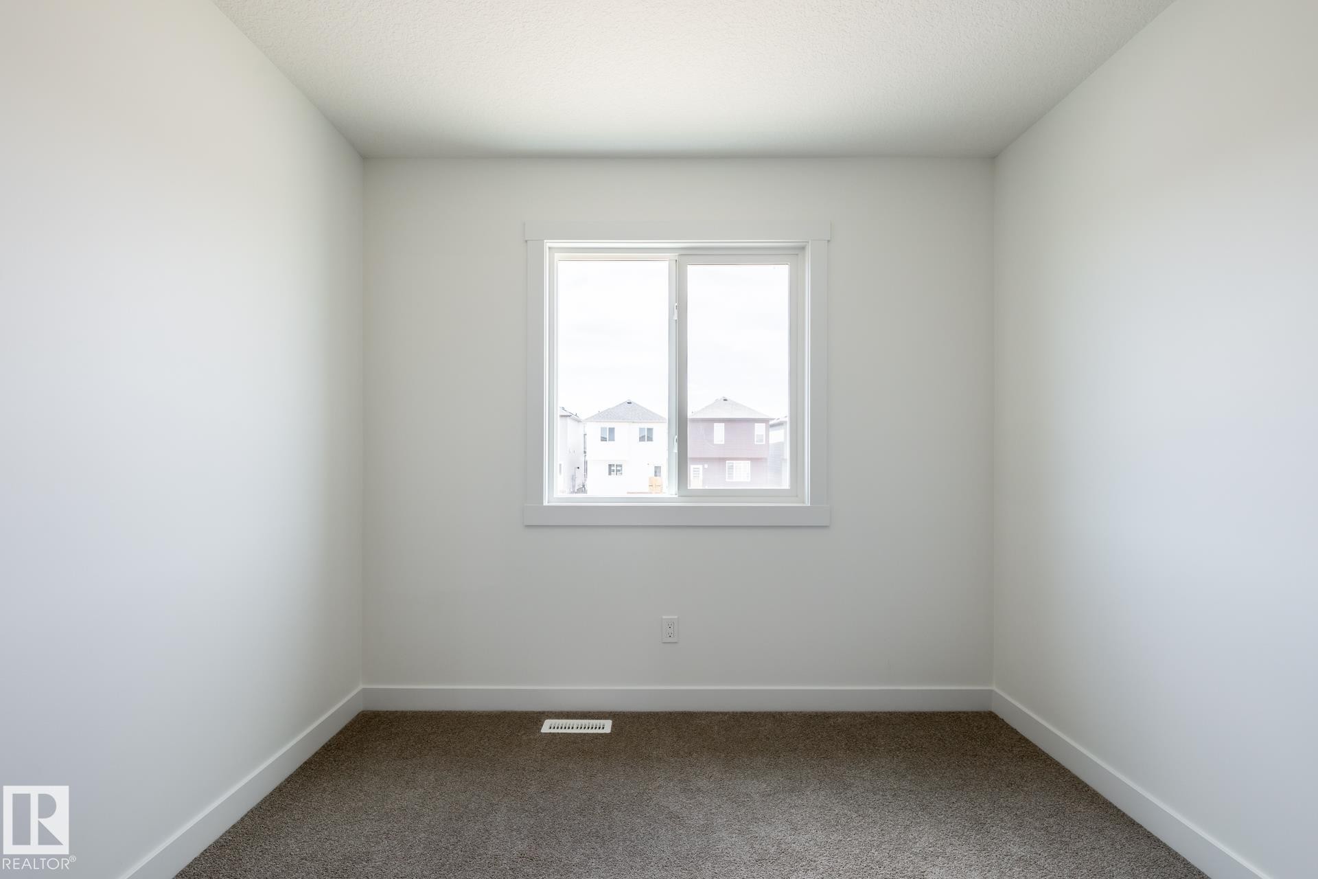 600 Ashgrove Circle, Leduc, AB - Indoor Photo Showing Other Room