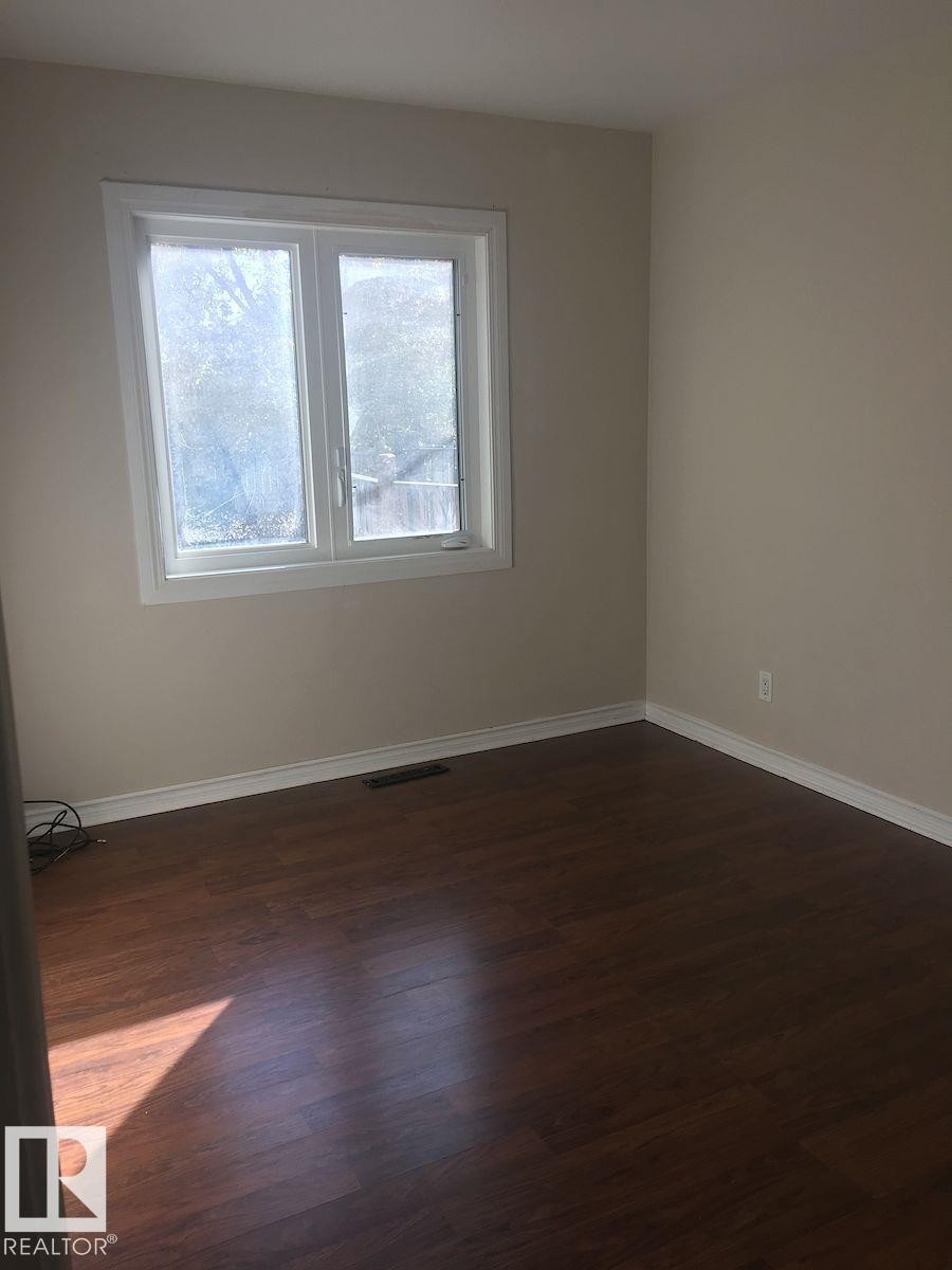 7921 97 Avenue, Edmonton, AB - Indoor Photo Showing Other Room
