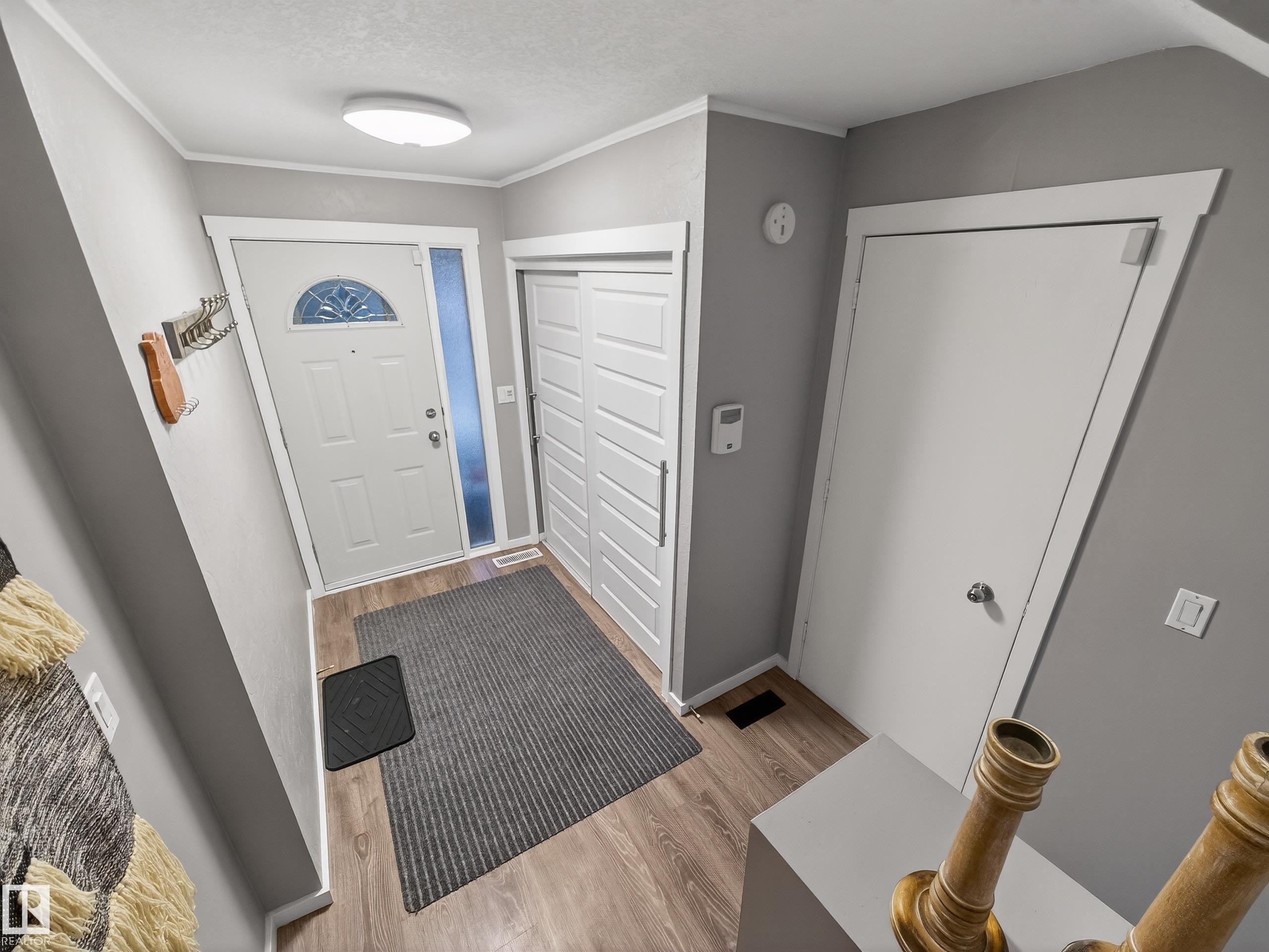 21 Glaewyn Estates, St. Albert, AB - Indoor Photo Showing Other Room