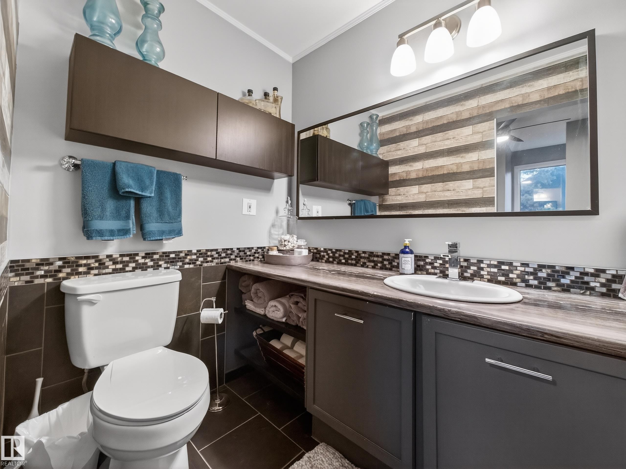 21 Glaewyn Estates, St. Albert, AB - Indoor Photo Showing Bathroom