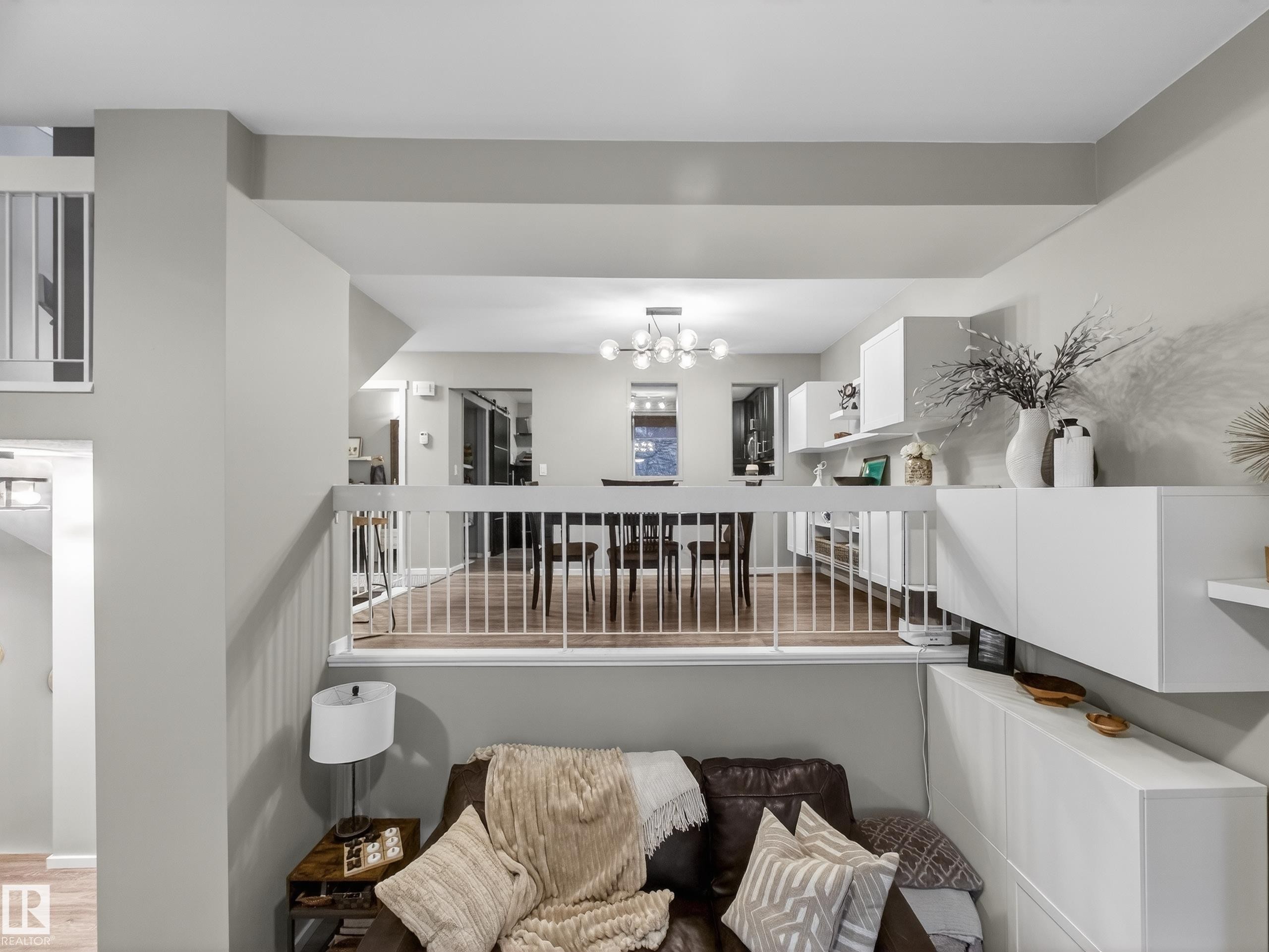 21 Glaewyn Estates, St. Albert, AB - Indoor Photo Showing Other Room