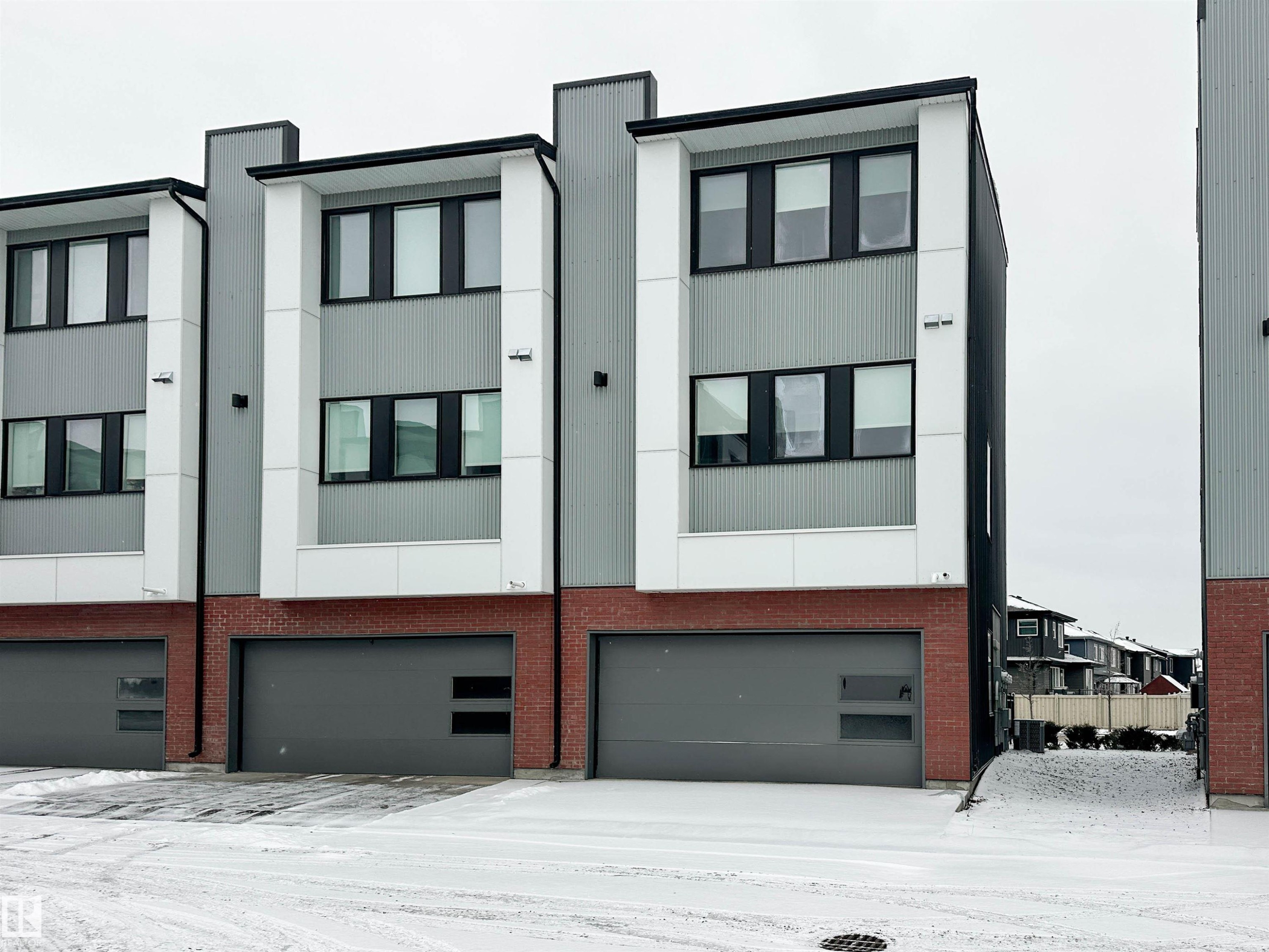 5 130 Element Dr, St. Albert, AB - Outdoor