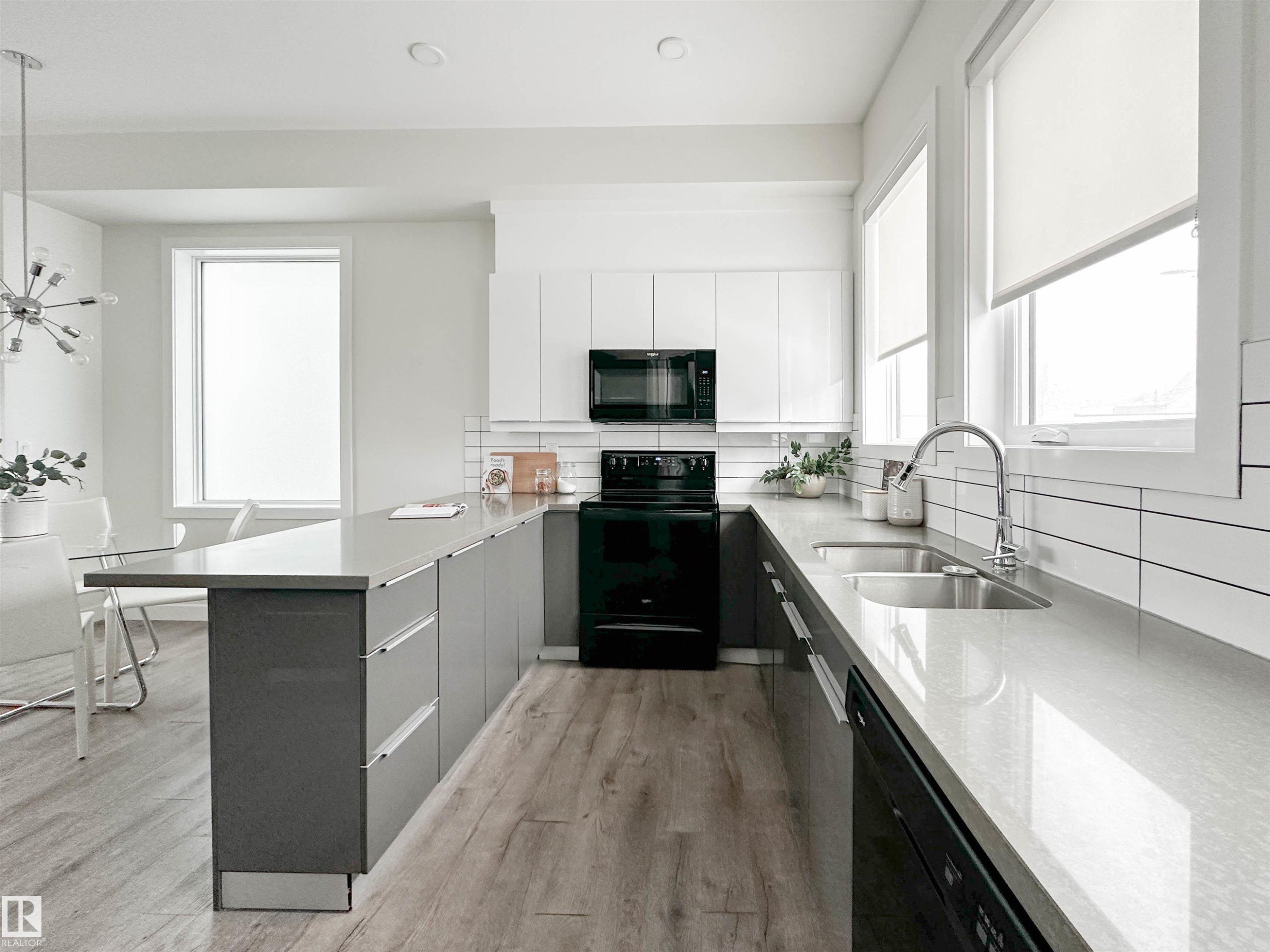 5 130 Element Dr, St. Albert, AB - Indoor Photo Showing Kitchen With Double Sink