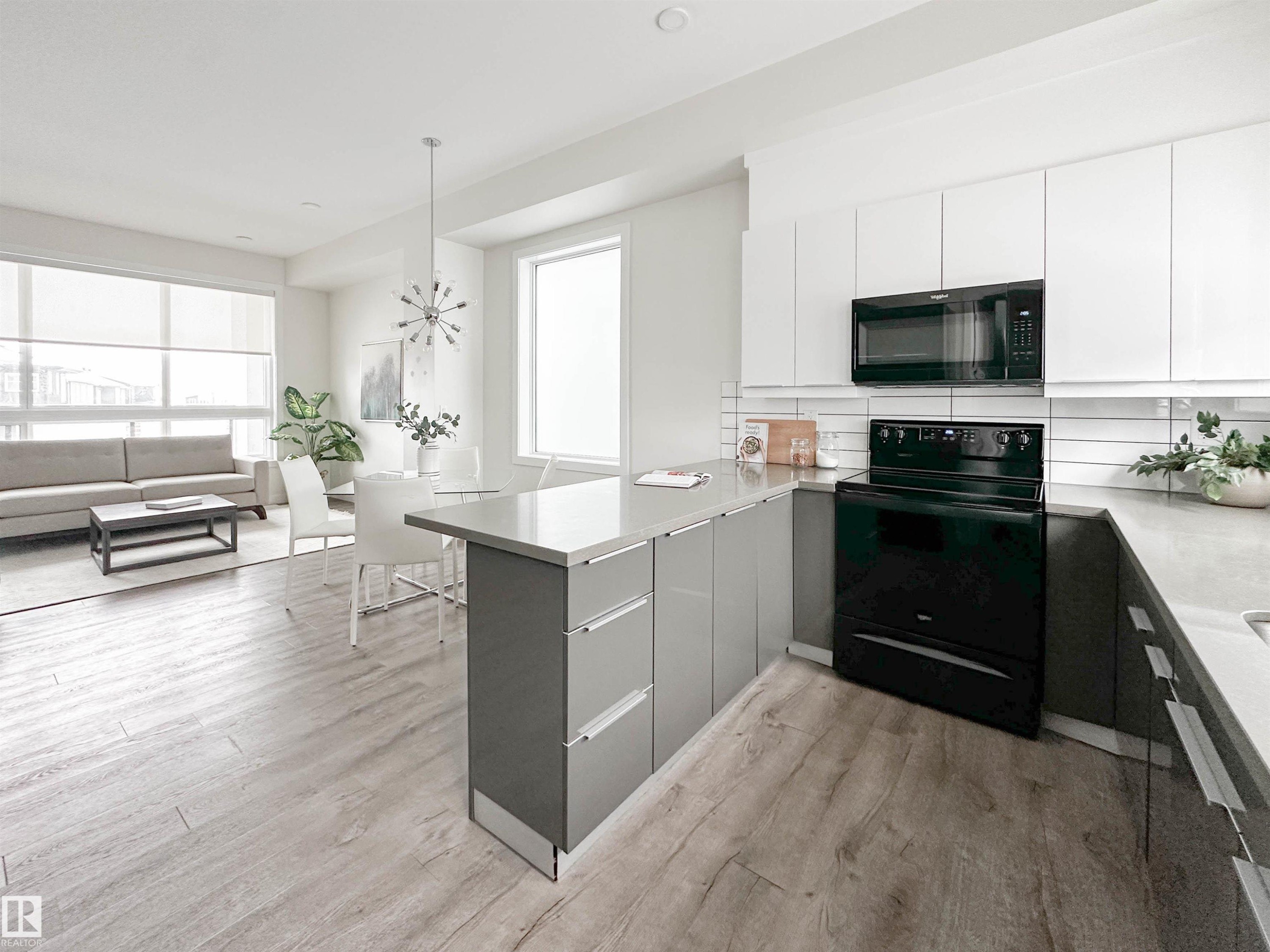 5 130 Element Dr, St. Albert, AB - Indoor Photo Showing Kitchen