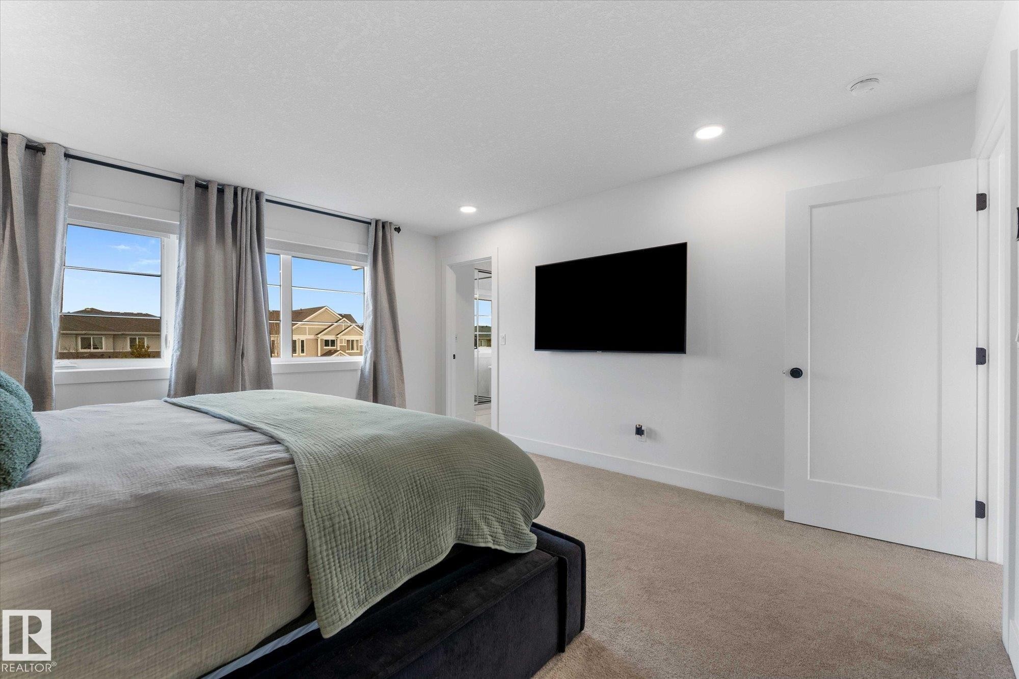 25 Jacobs Close, St. Albert, AB - Indoor Photo Showing Bedroom