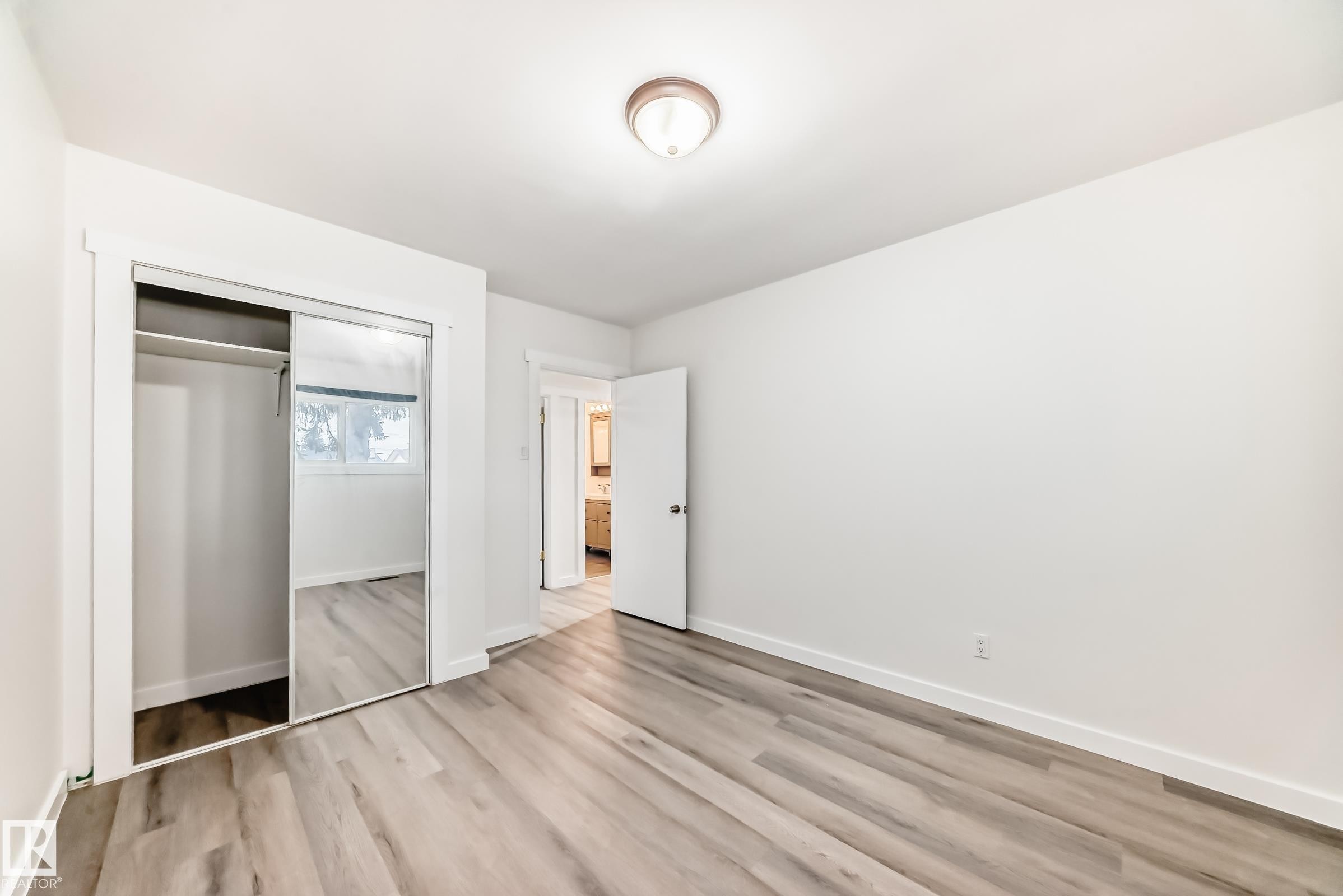 12837 90 Street, Edmonton, AB - Indoor Photo Showing Other Room