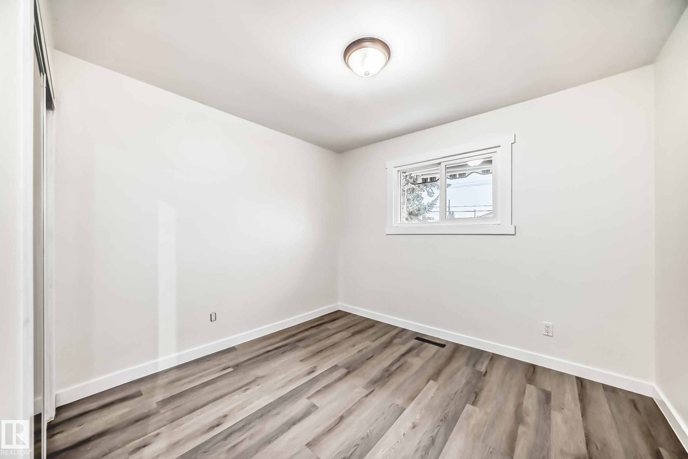 12837 90 Street, Edmonton, AB - Indoor Photo Showing Other Room