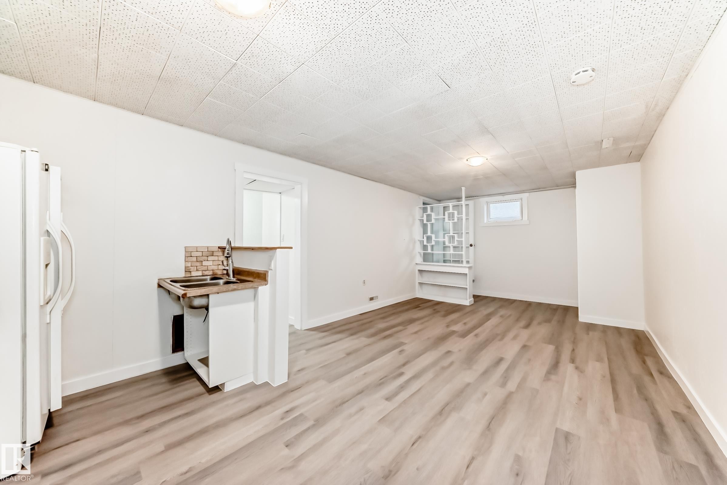 12837 90 Street, Edmonton, AB - Indoor Photo Showing Other Room