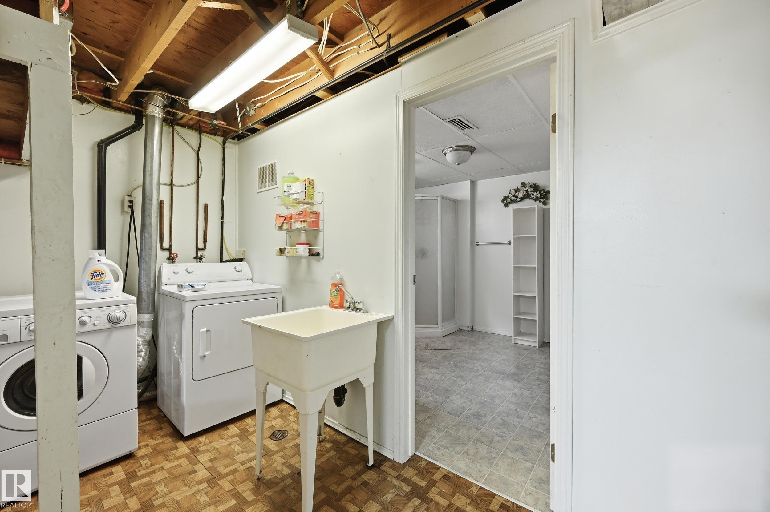 7719 71 Avenue, Edmonton, AB - Indoor Photo Showing Laundry Room