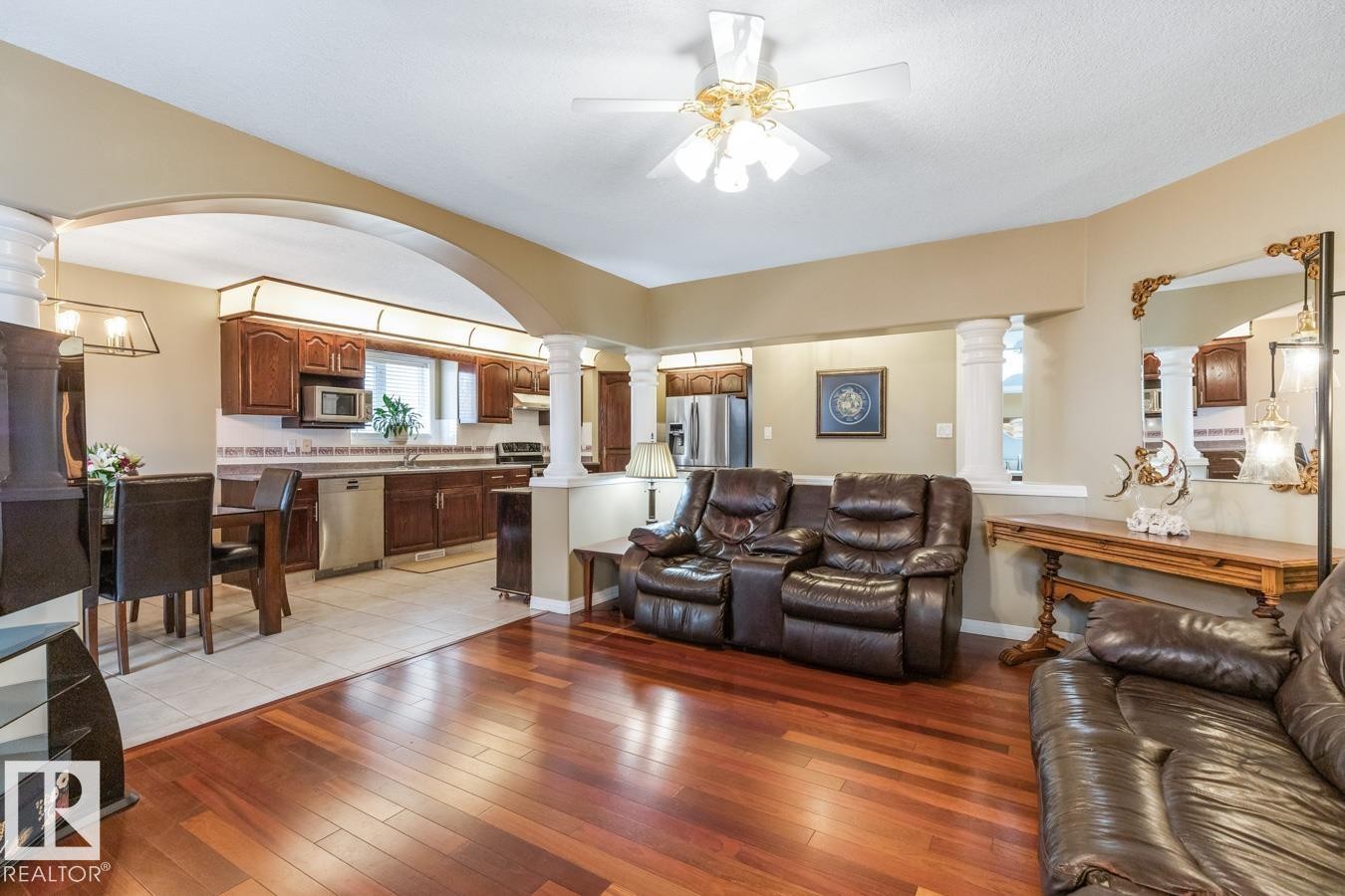 454 Ormsby Road W, Edmonton, AB - Indoor