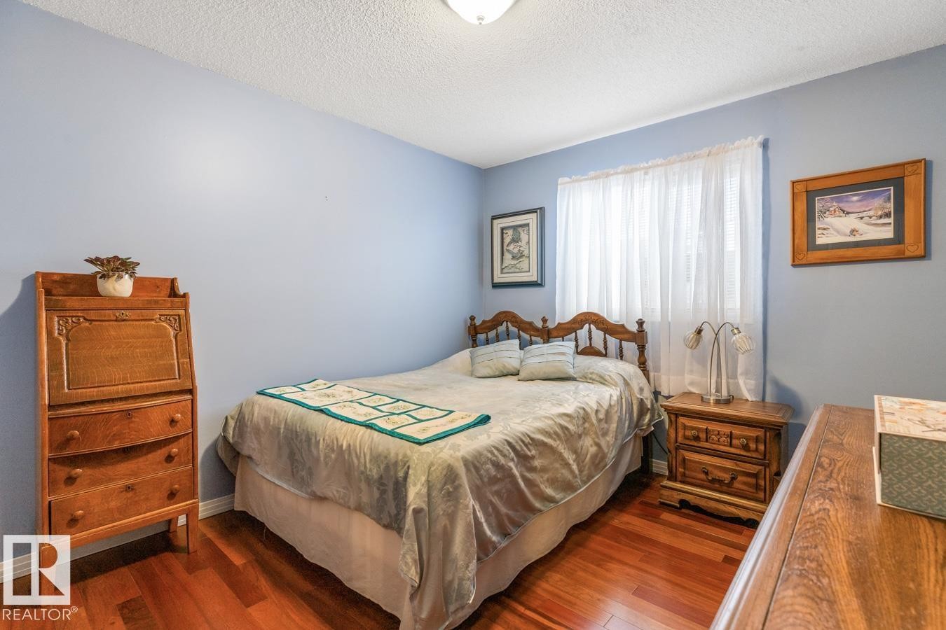 454 Ormsby Road W, Edmonton, AB - Indoor Photo Showing Bedroom