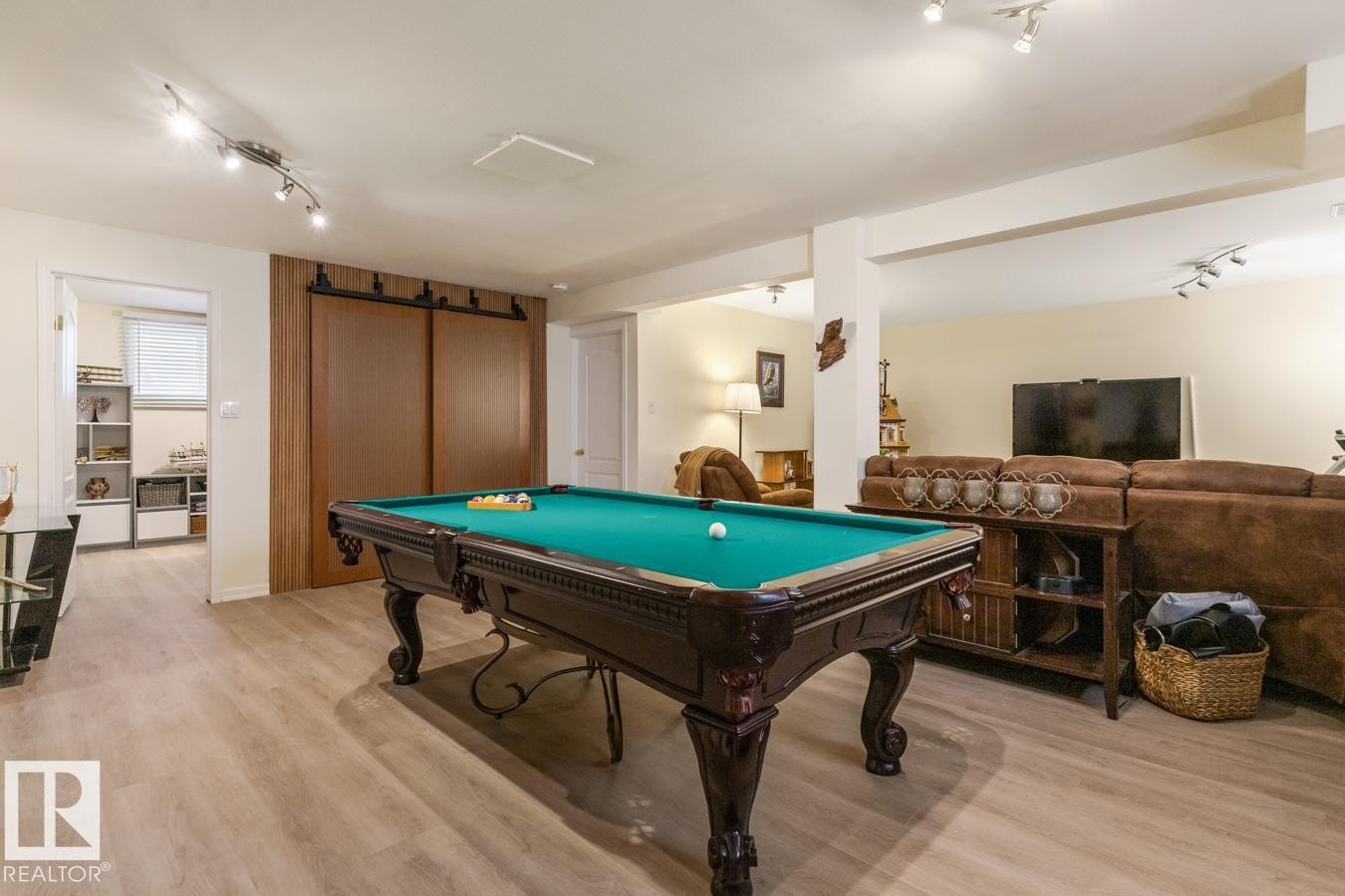 454 Ormsby Road W, Edmonton, AB - Indoor Photo Showing Other Room