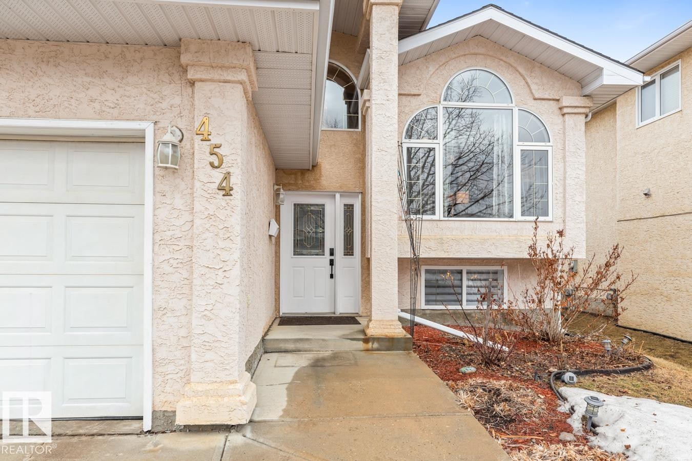 454 Ormsby Road W, Edmonton, AB - Outdoor