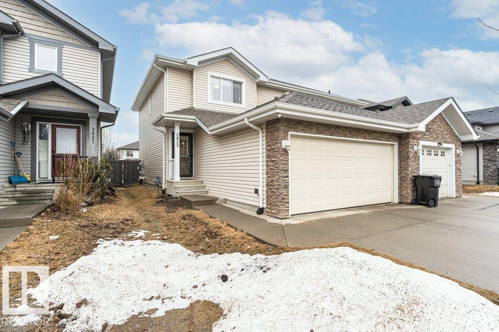 2423 Casselman Crescent, Edmonton, AB - Outdoor With Facade