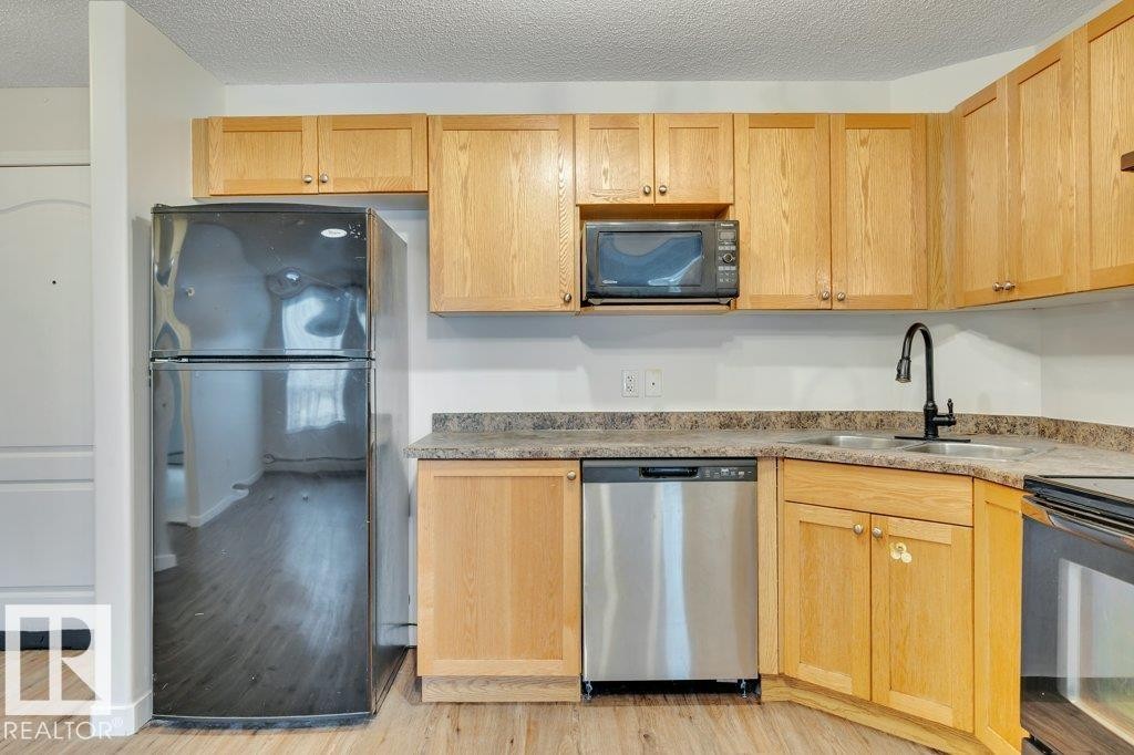 5103 7335 South Terwillegar Drive Nw, Edmonton, AB - Indoor Photo Showing Kitchen