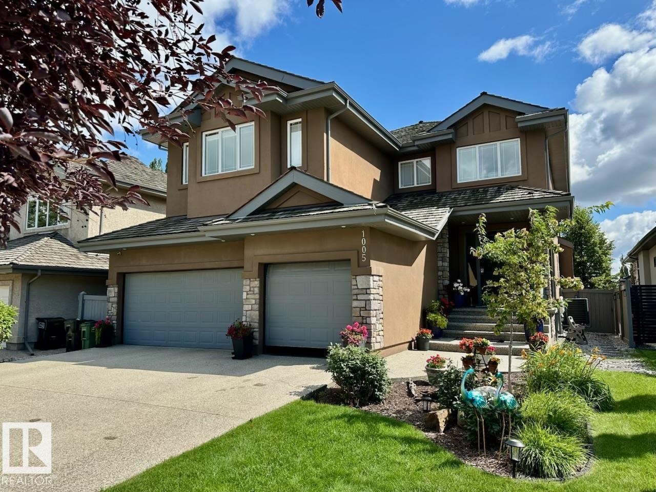 1005 Downey Way, Edmonton, AB - Outdoor With Facade