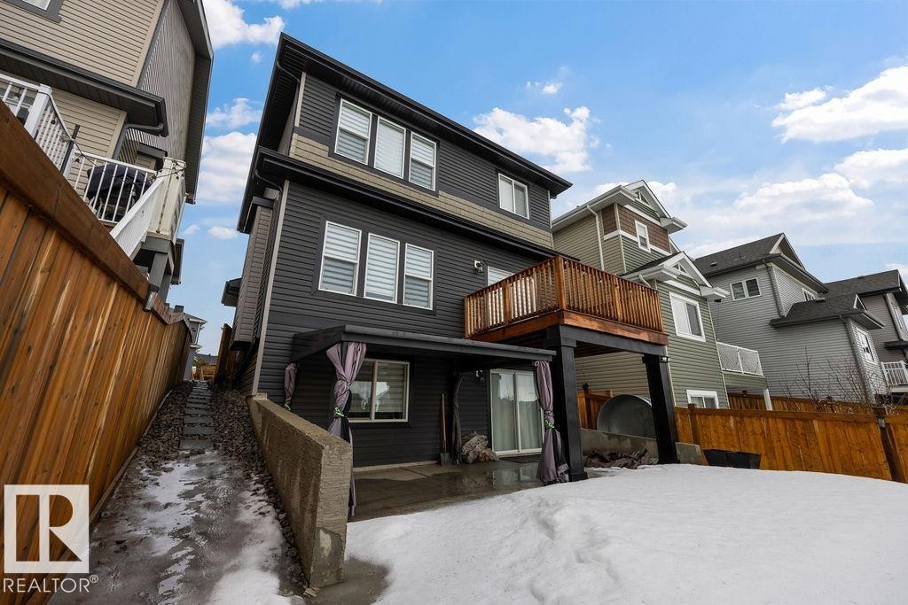 1057 Coopers Hawk Link, Edmonton, AB - Outdoor
