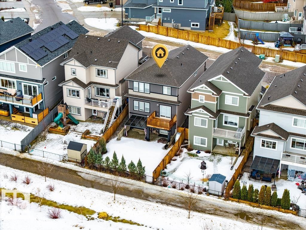 1057 Coopers Hawk Link, Edmonton, AB - Outdoor