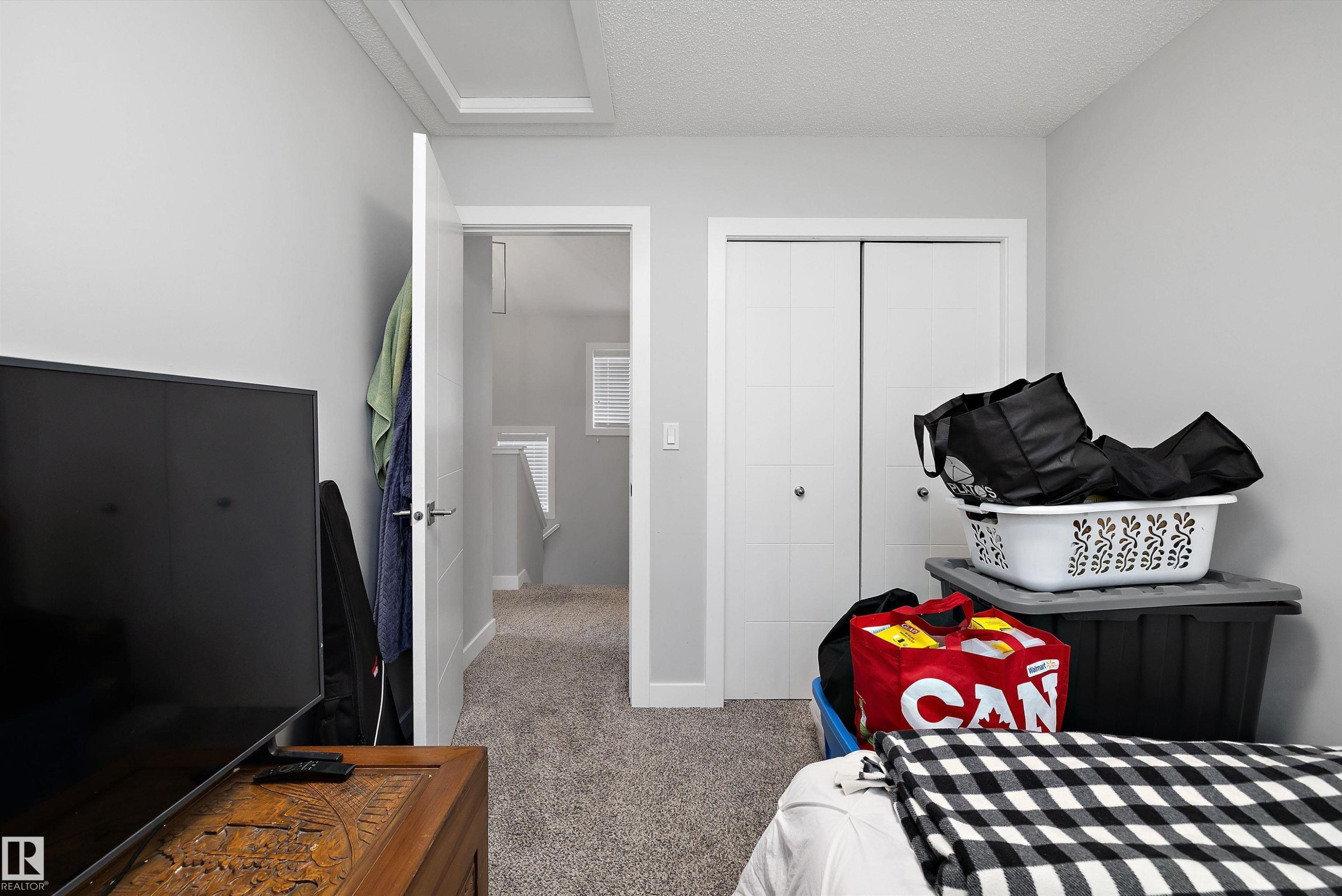 1 & 2 7419 106 Street, Edmonton, AB - Indoor Photo Showing Bedroom