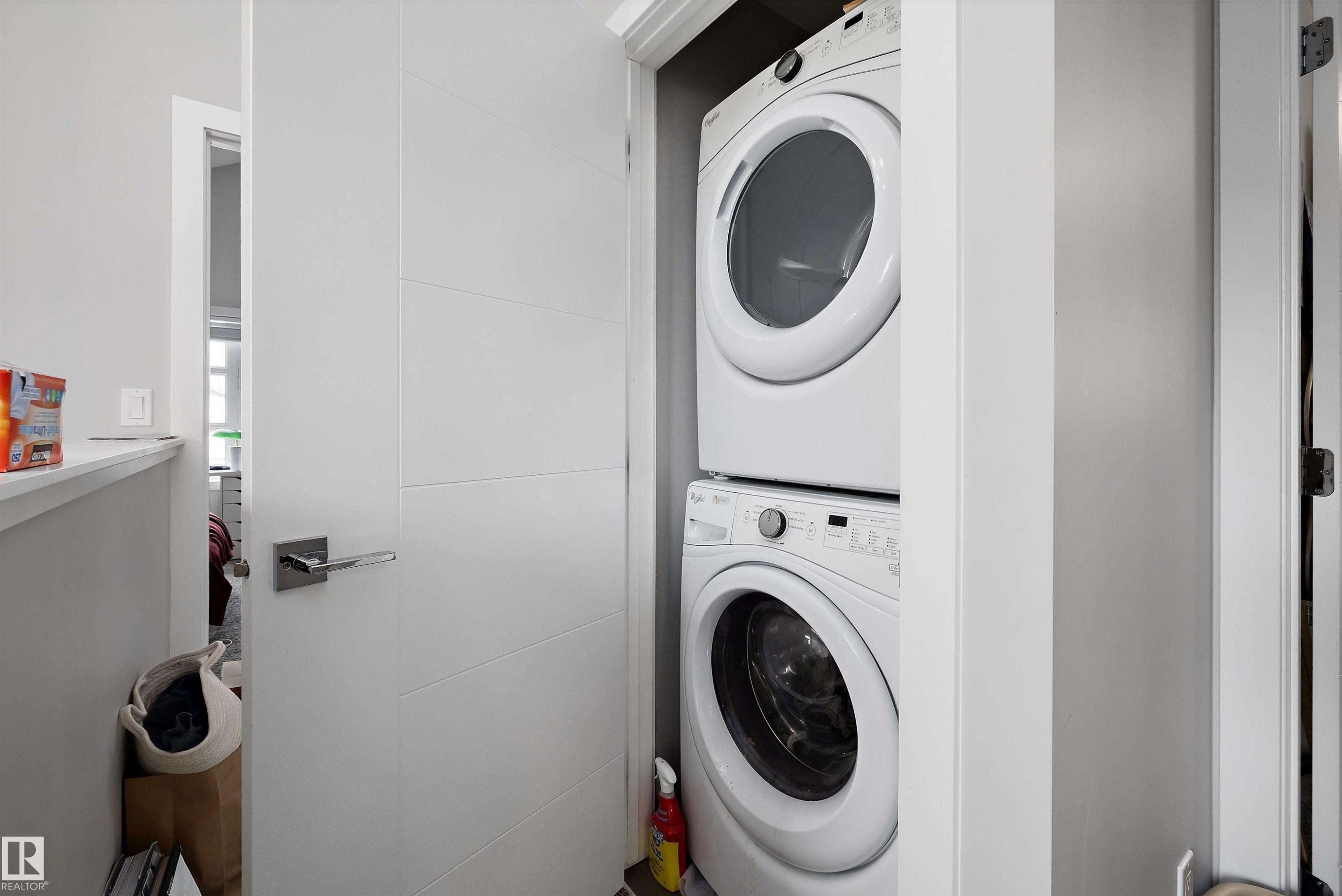 1 & 2 7419 106 Street, Edmonton, AB - Indoor Photo Showing Laundry Room