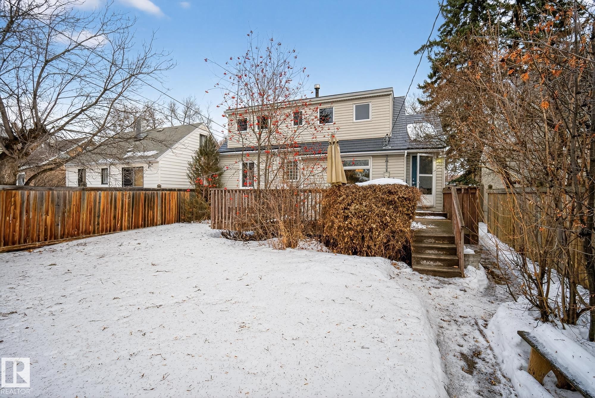 Edmonton, AB - Outdoor