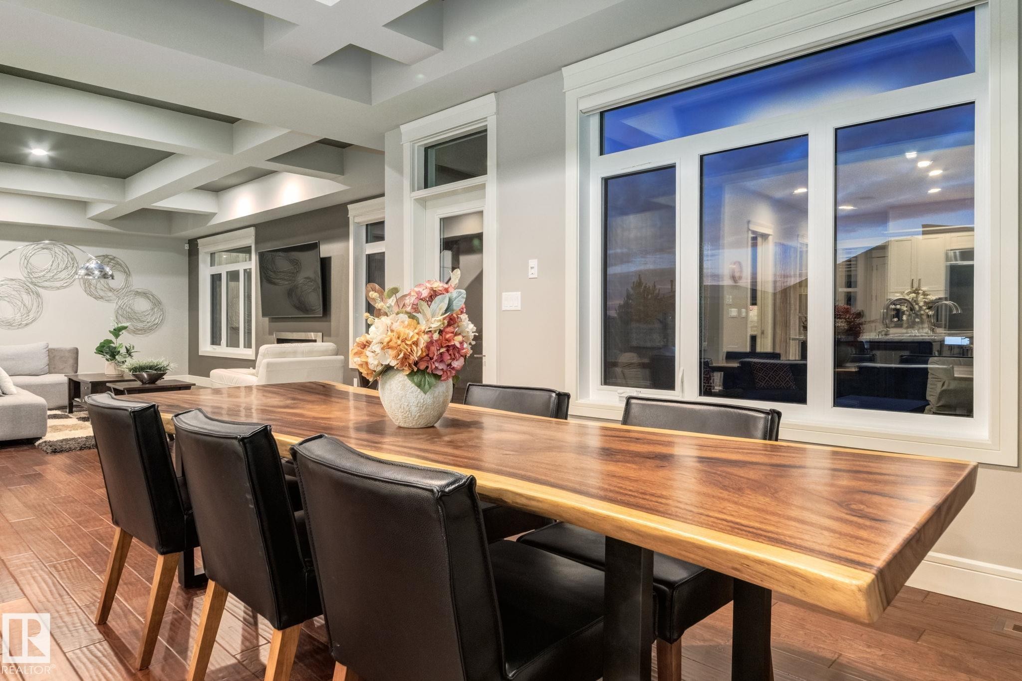 4096 Whispering River Drive Nw, Edmonton, AB - Indoor Photo Showing Dining Room