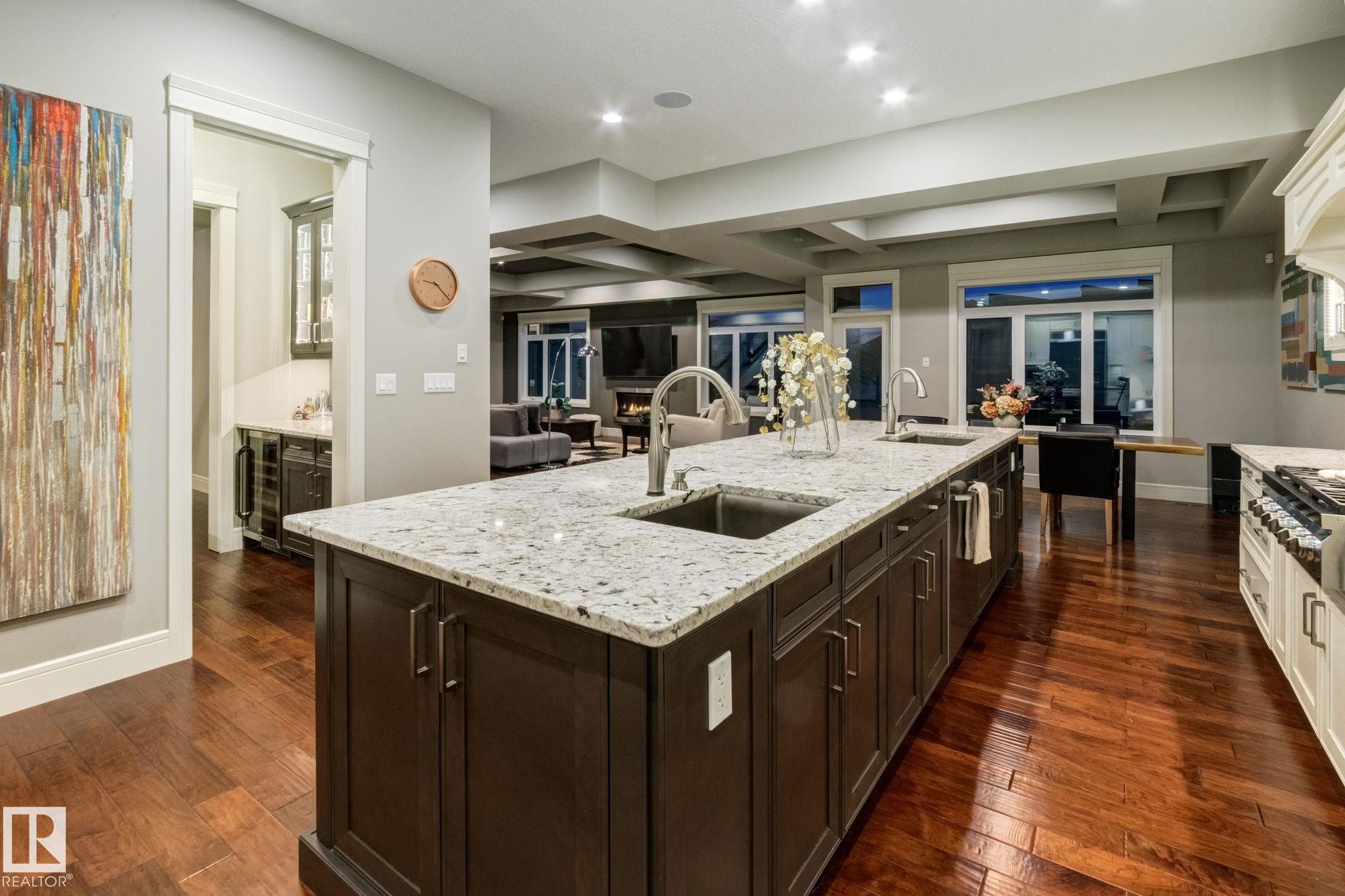 4096 Whispering River Drive Nw, Edmonton, AB - Indoor Photo Showing Kitchen With Upgraded Kitchen