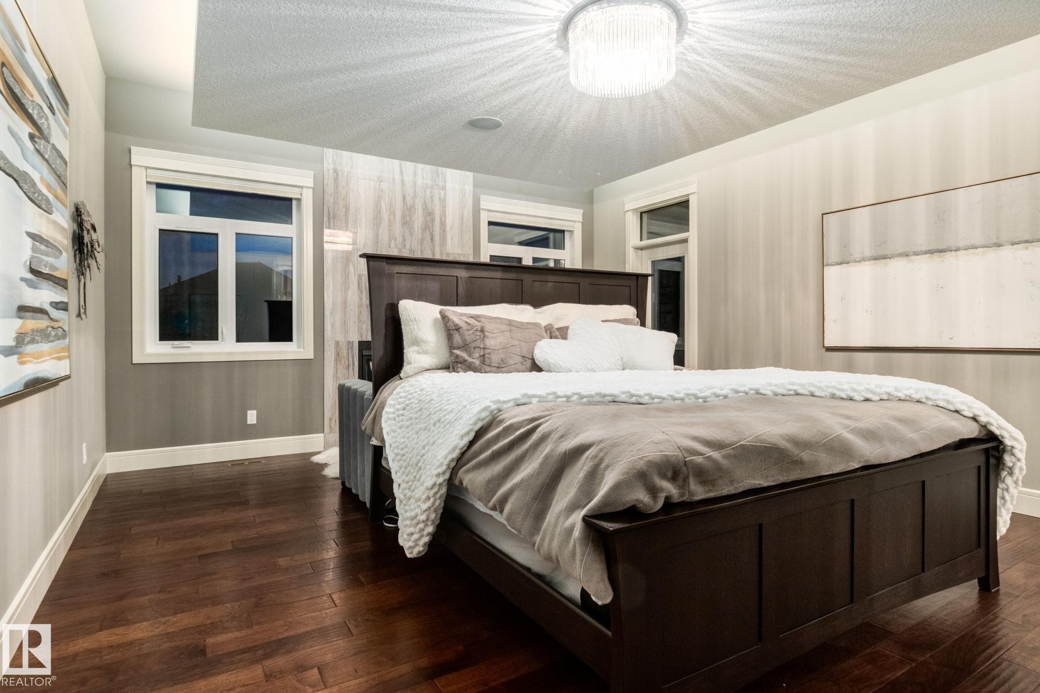 4096 Whispering River Drive Nw, Edmonton, AB - Indoor Photo Showing Bedroom