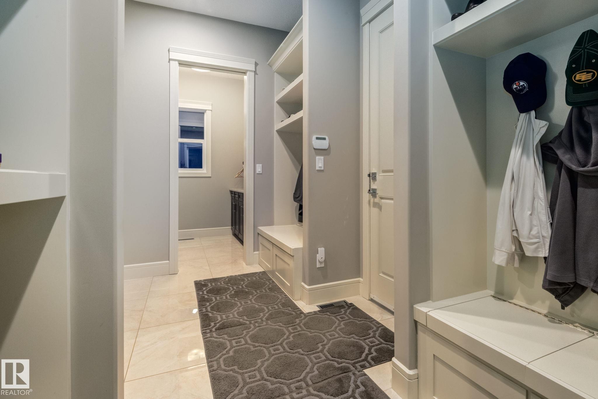 4096 Whispering River Drive Nw, Edmonton, AB - Indoor
