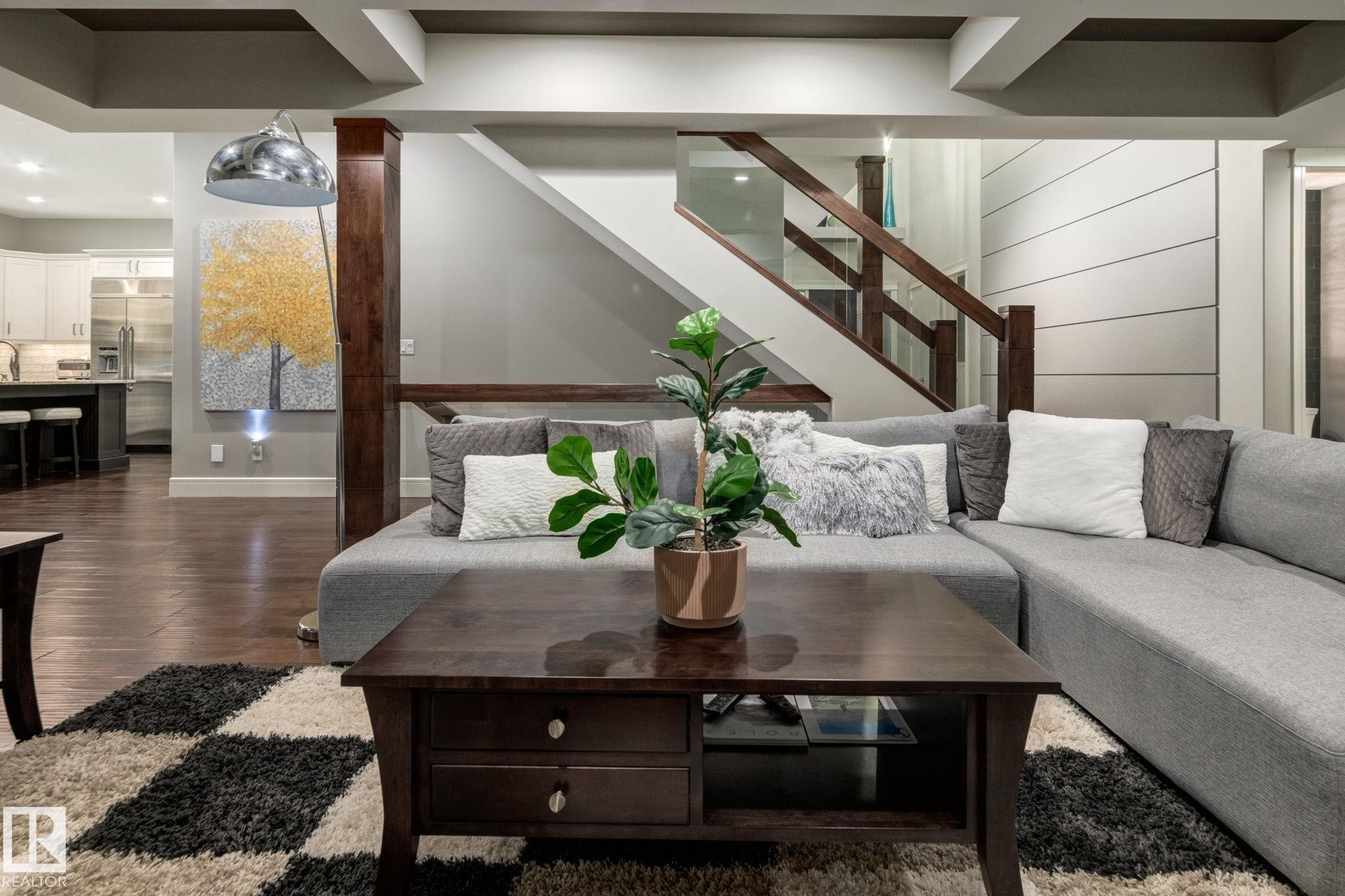 4096 Whispering River Drive Nw, Edmonton, AB - Indoor Photo Showing Living Room