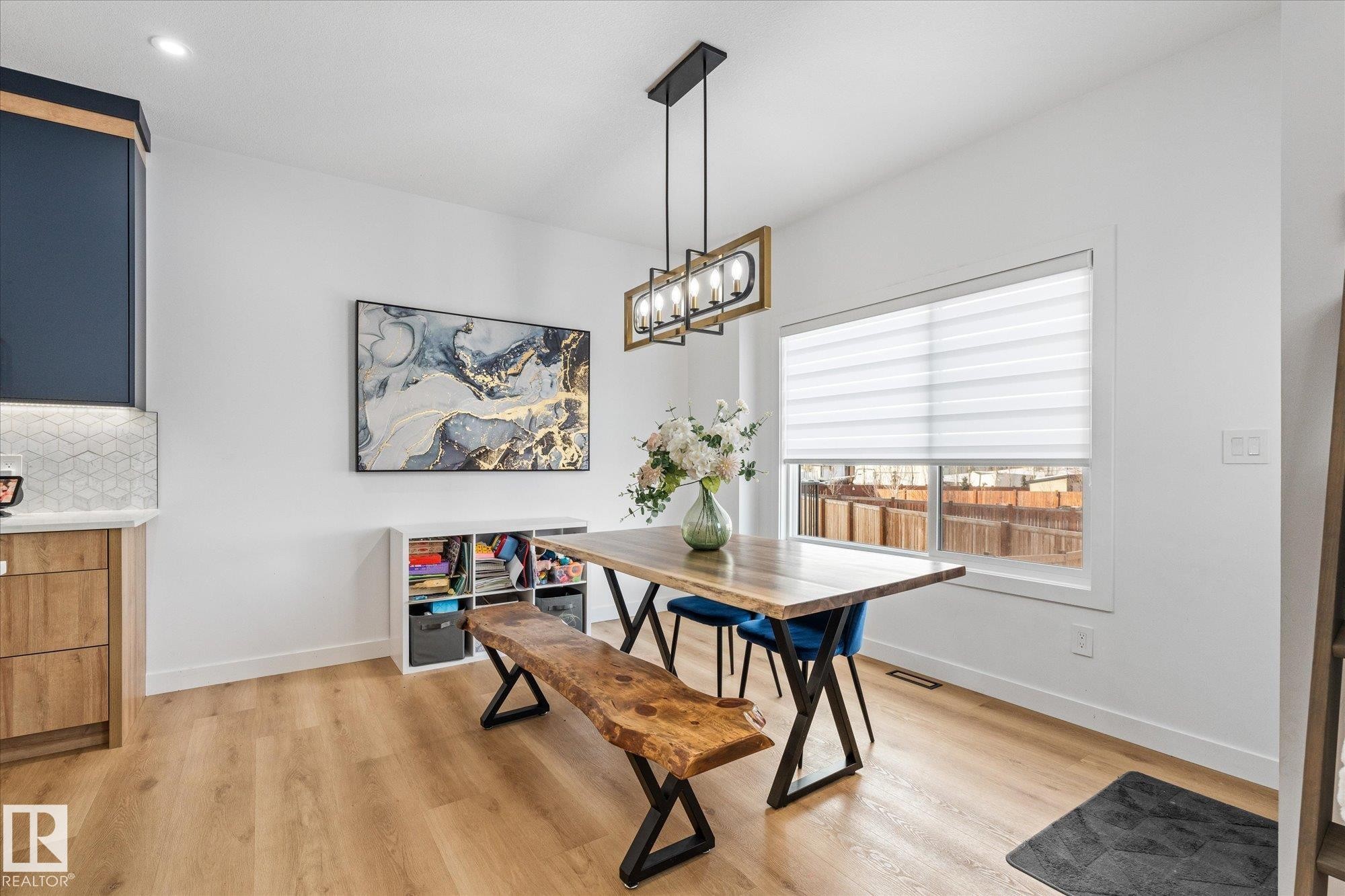 50 Grassview Crescent, Spruce Grove, AB - Indoor Photo Showing Dining Room