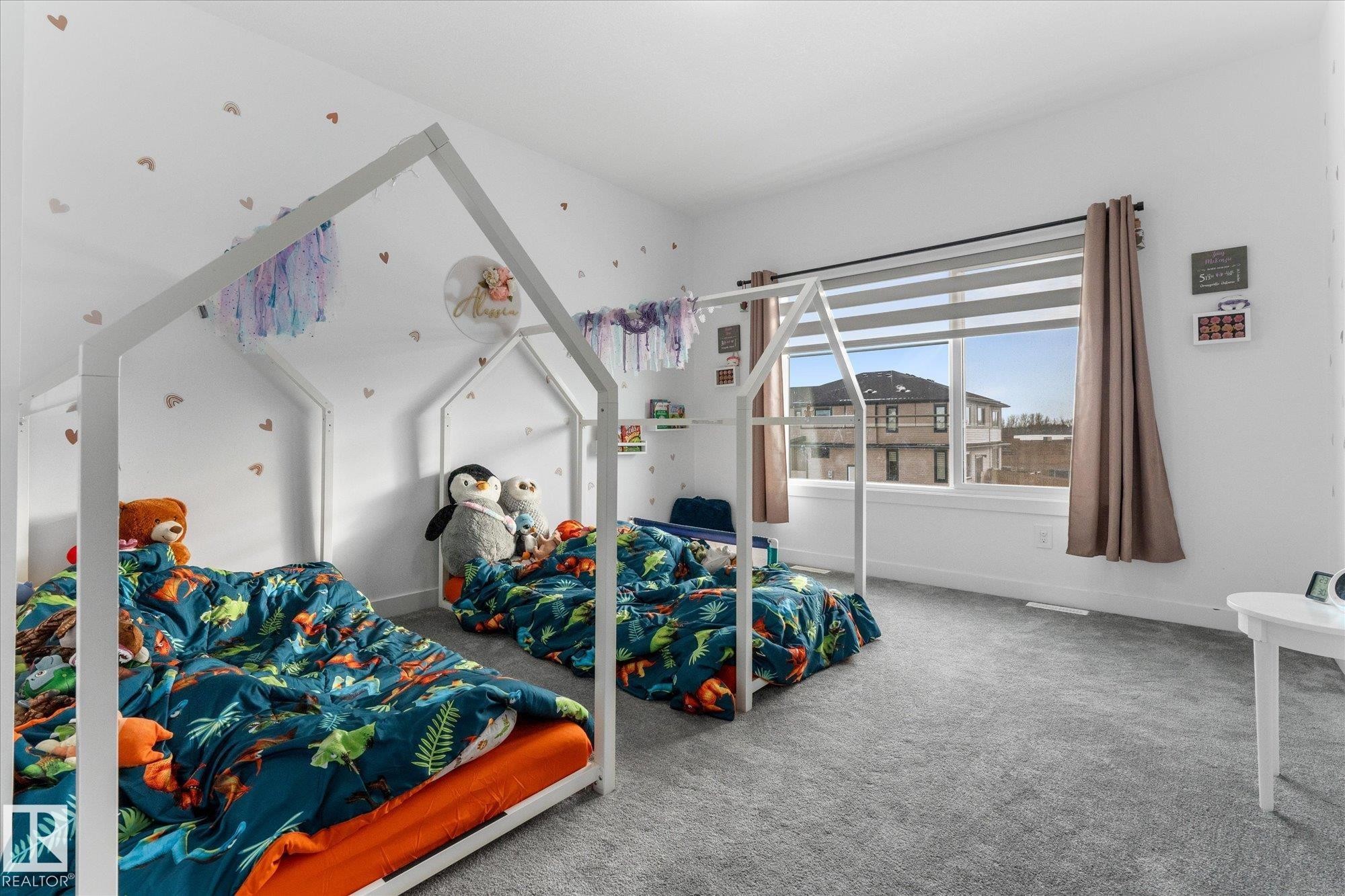 50 Grassview Crescent, Spruce Grove, AB - Indoor Photo Showing Other Room