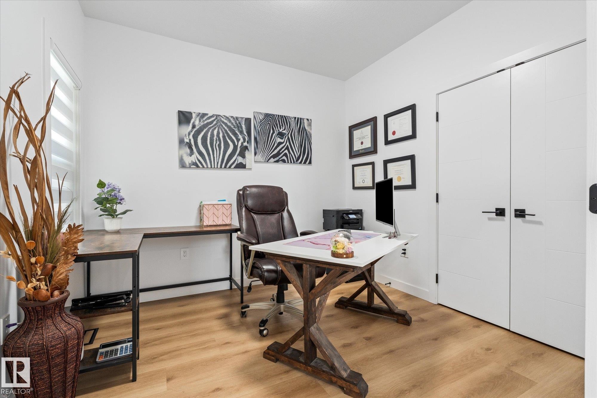 50 Grassview Crescent, Spruce Grove, AB - Indoor Photo Showing Office