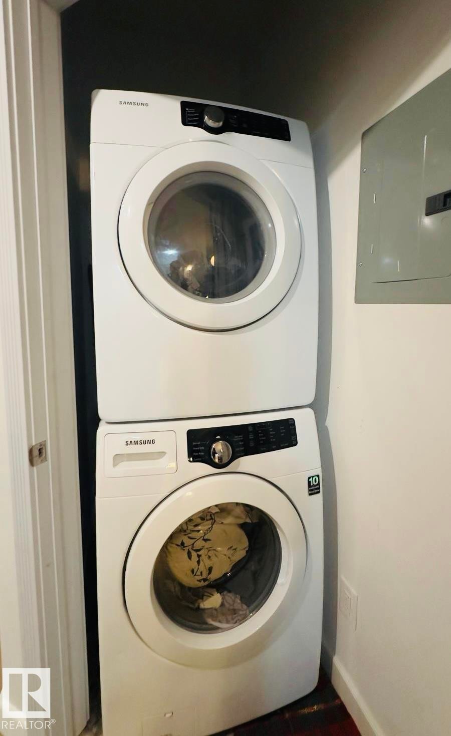 113 16235 51 Street, Edmonton, AB - Indoor Photo Showing Laundry Room