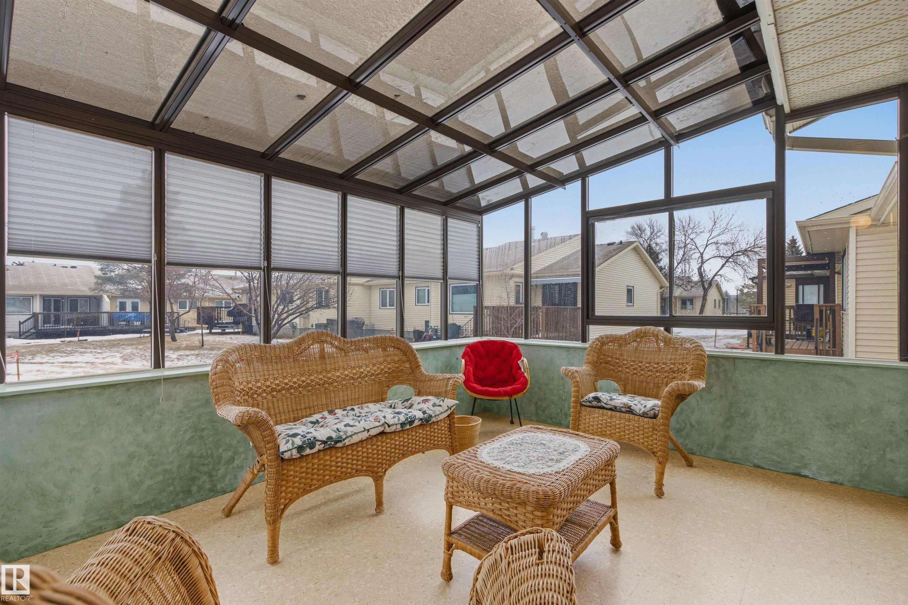 10670 153 Avenue, Edmonton, AB - With Exterior